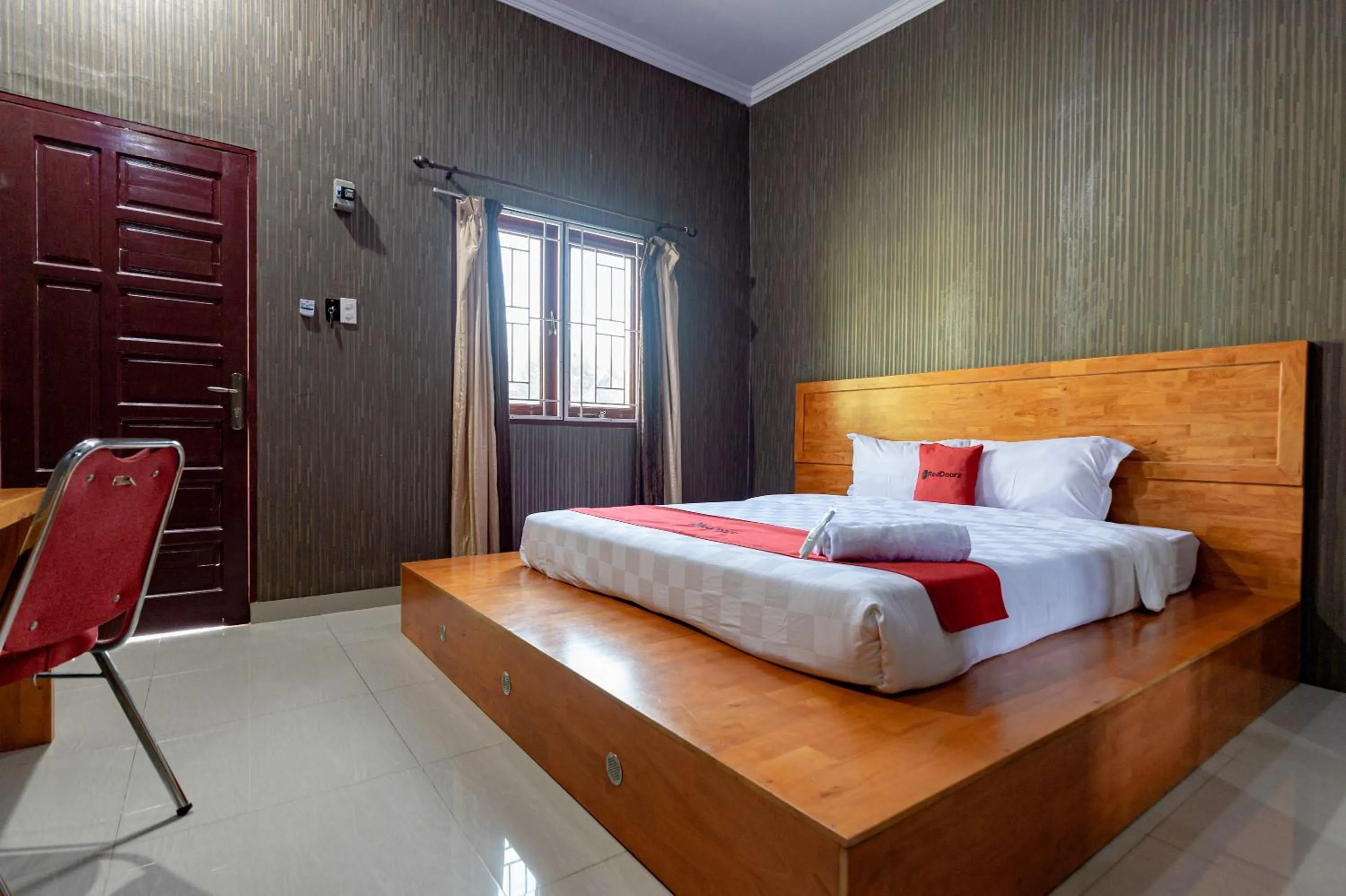 Bedroom, Bed in RedDoorz Syariah near UISU Medan
