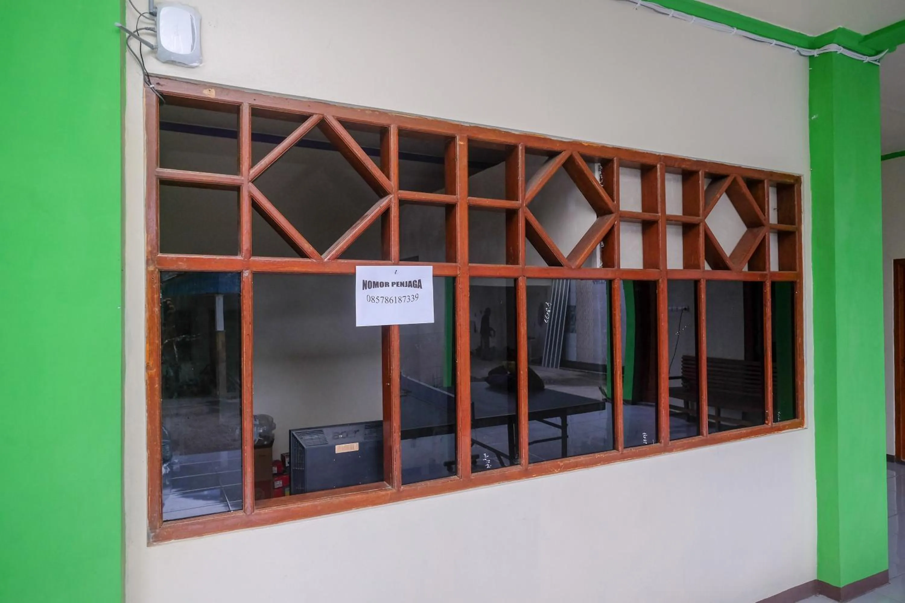 Lobby or reception in Urbanview Syariah Zidney 3 Salatiga by RedDoorz