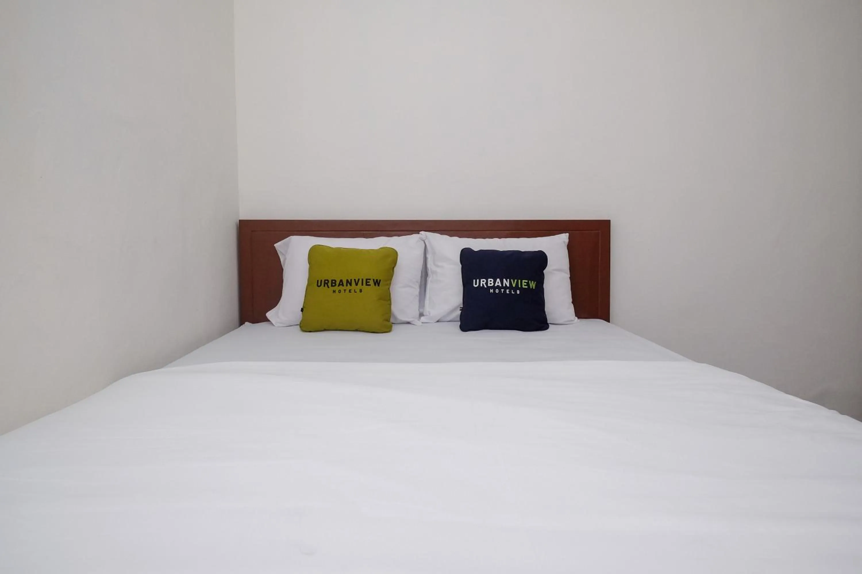 Bedroom, Bed in Urbanview Syariah Zidney 3 Salatiga by RedDoorz