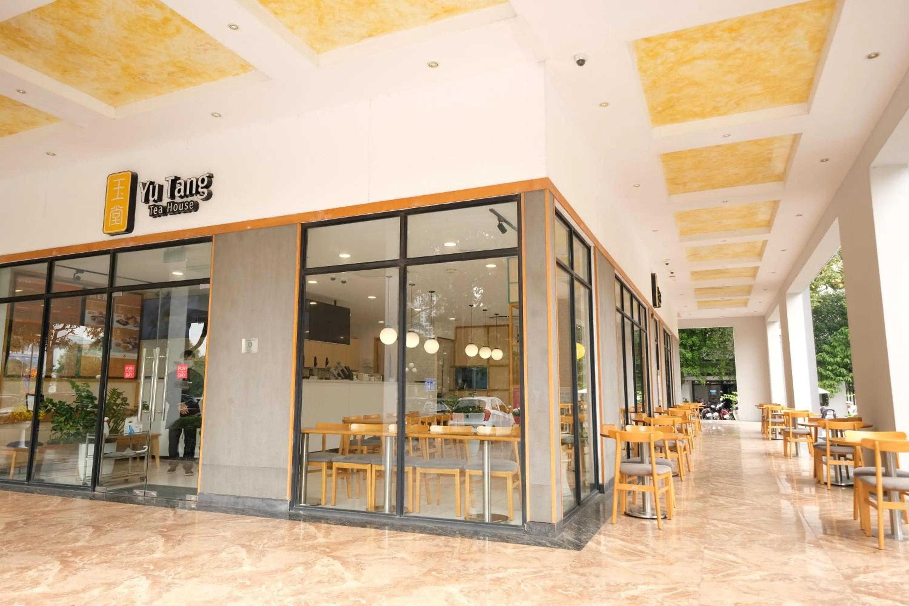 Restaurant/places to eat in Viet Long Complex Residence