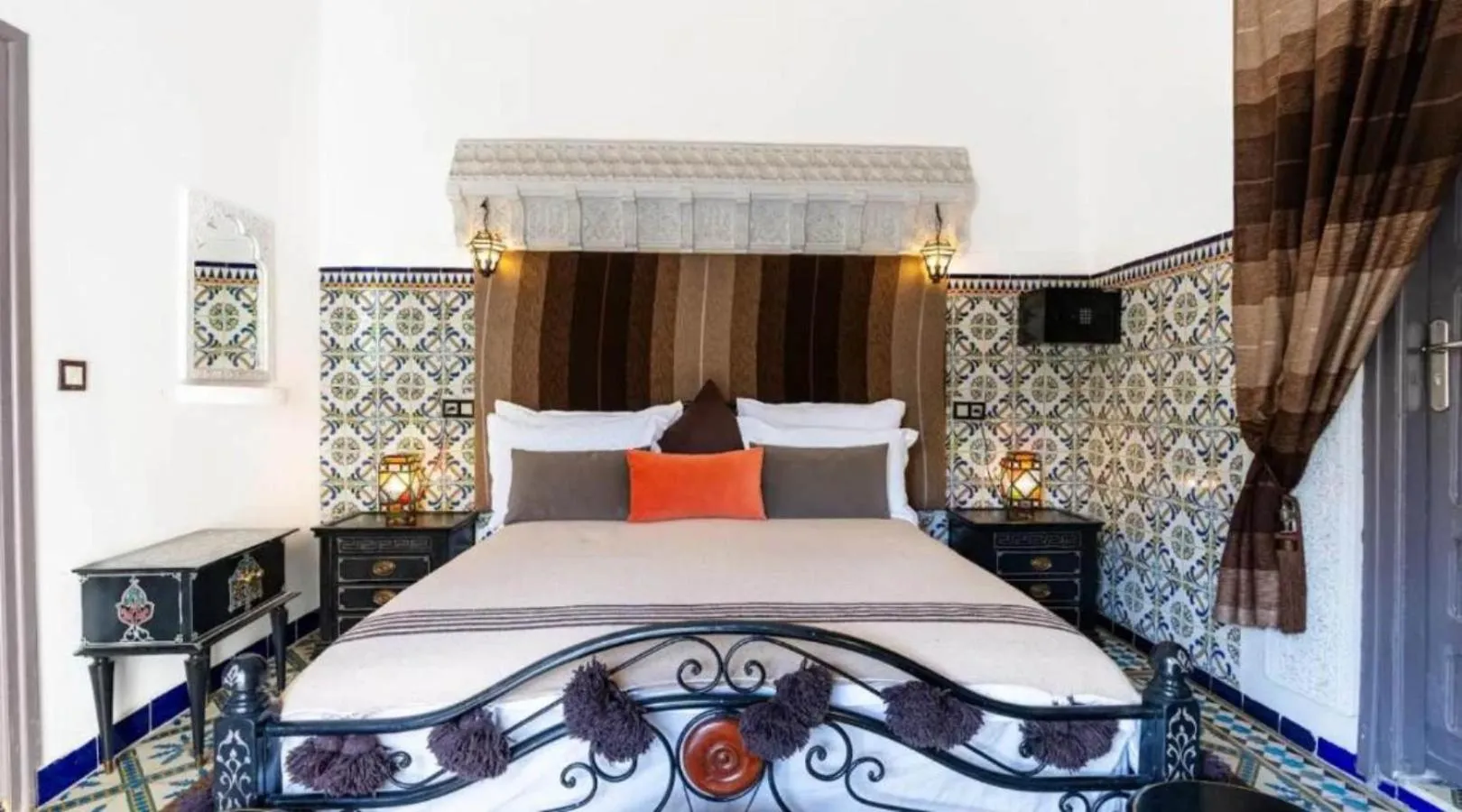 Bed in Riad 4 Jardins & Spa