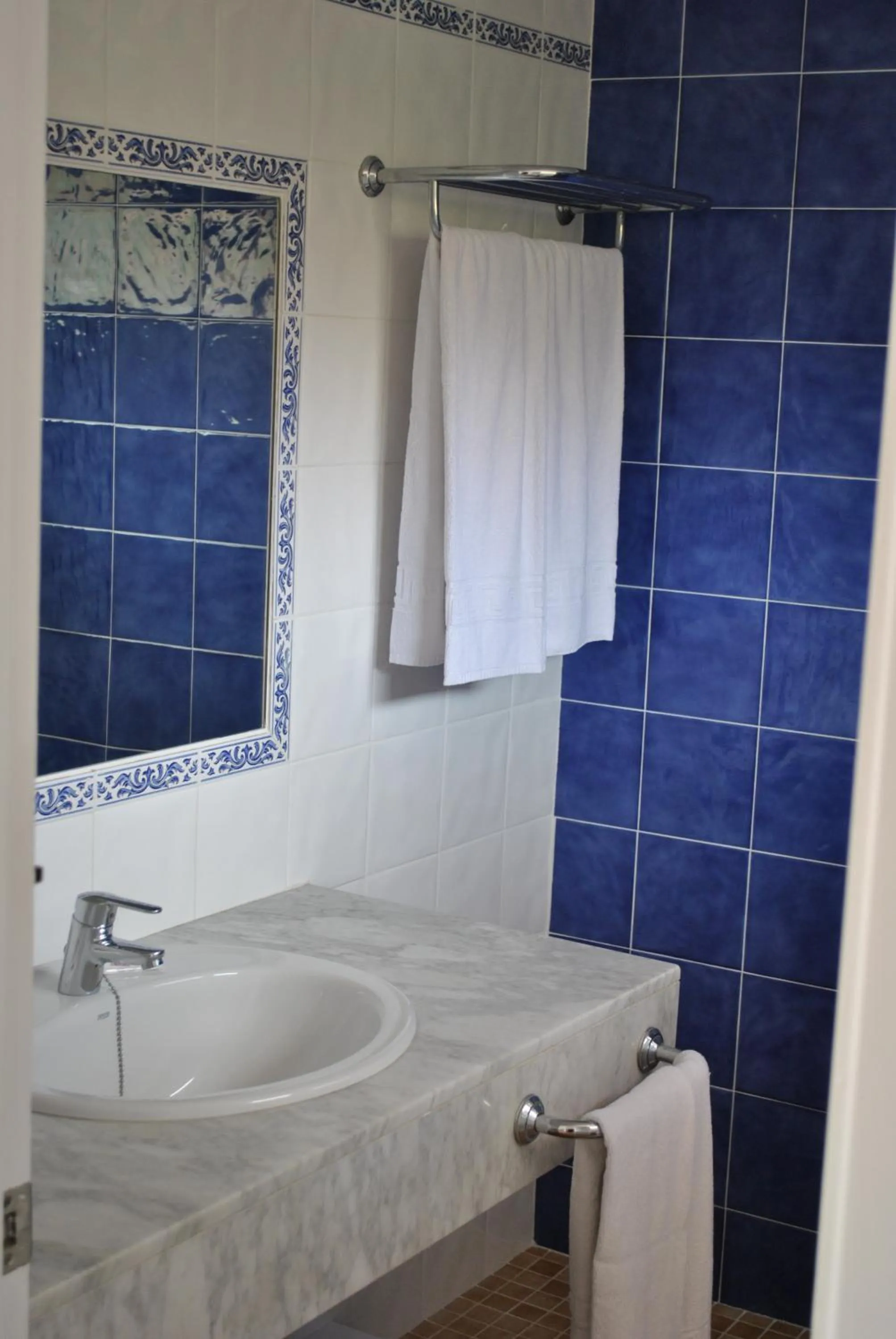 Bathroom in Apartamentos Mar Blau
