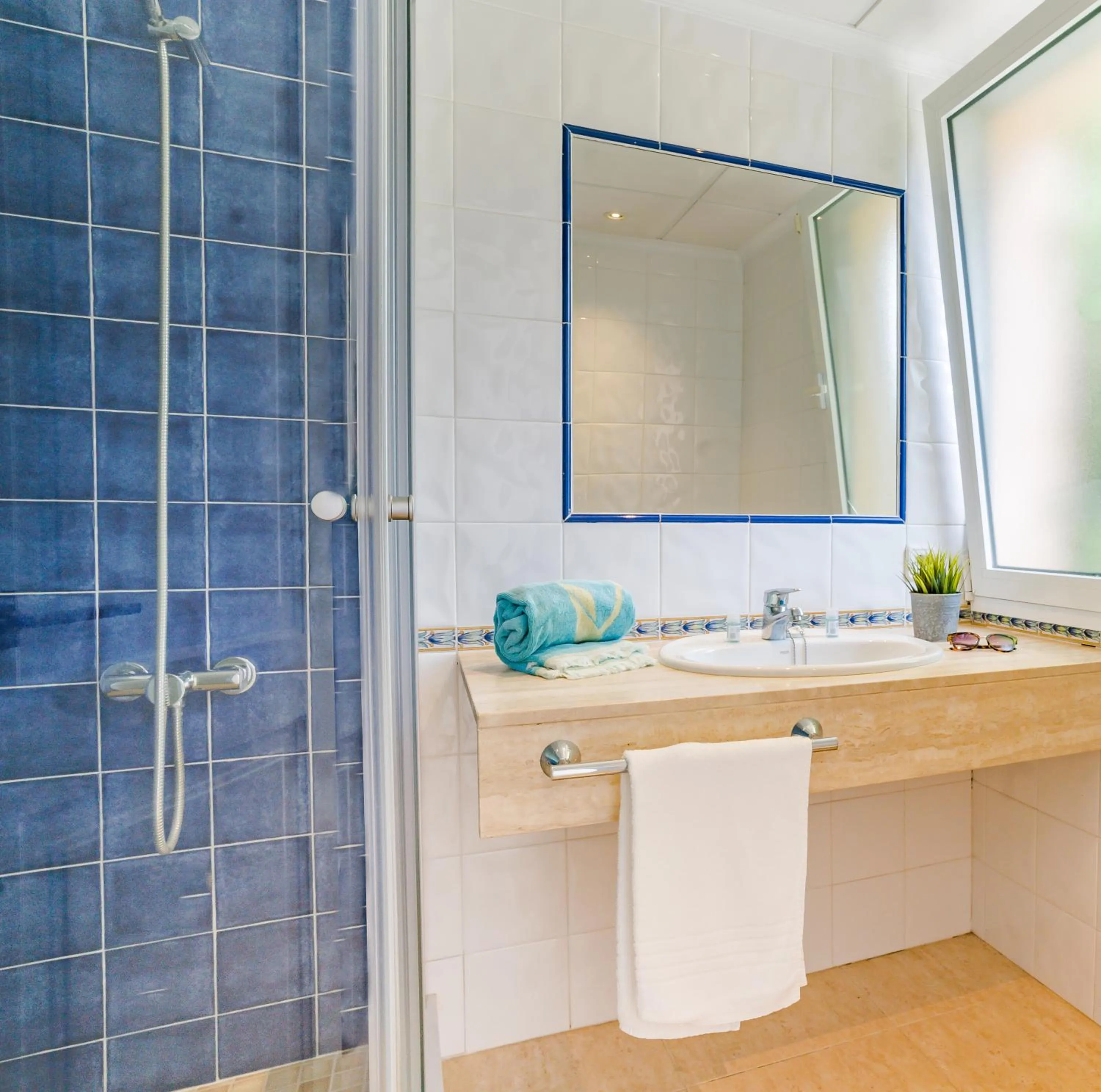 Apartamentos Mar Blau