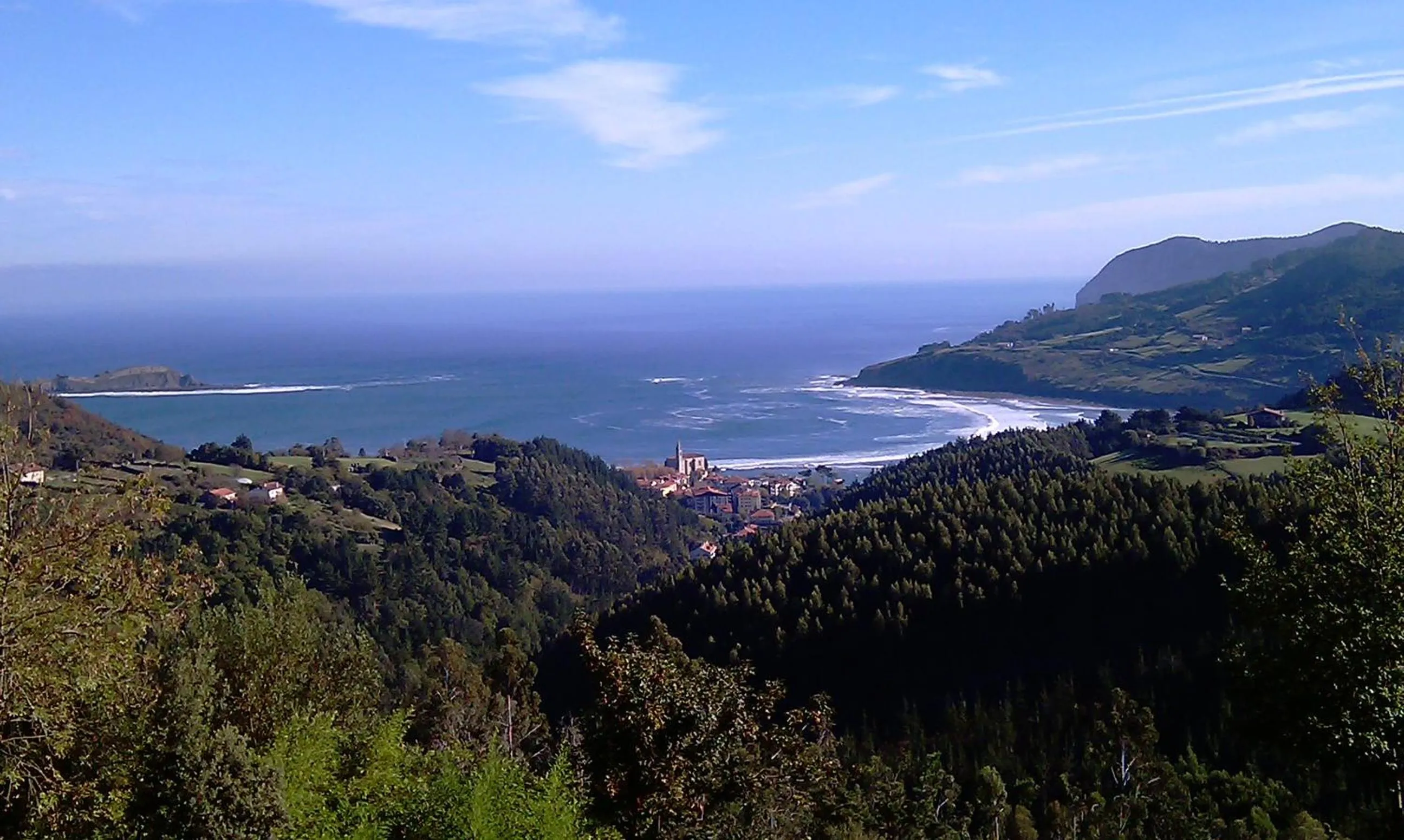 Hiking in Apartamentos Mundaka