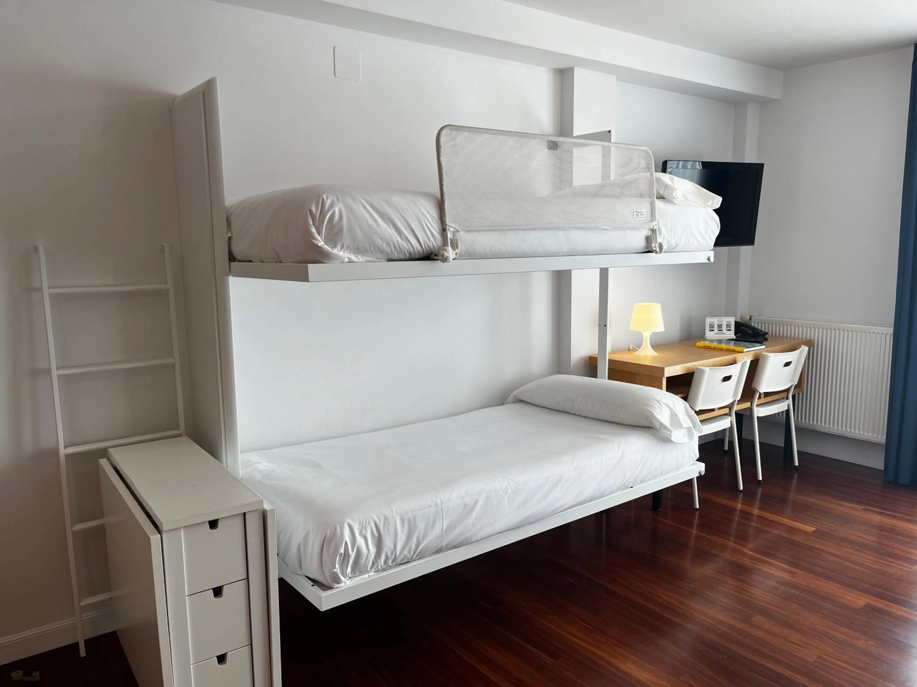 bunk bed, Bed in Apartamentos Mundaka