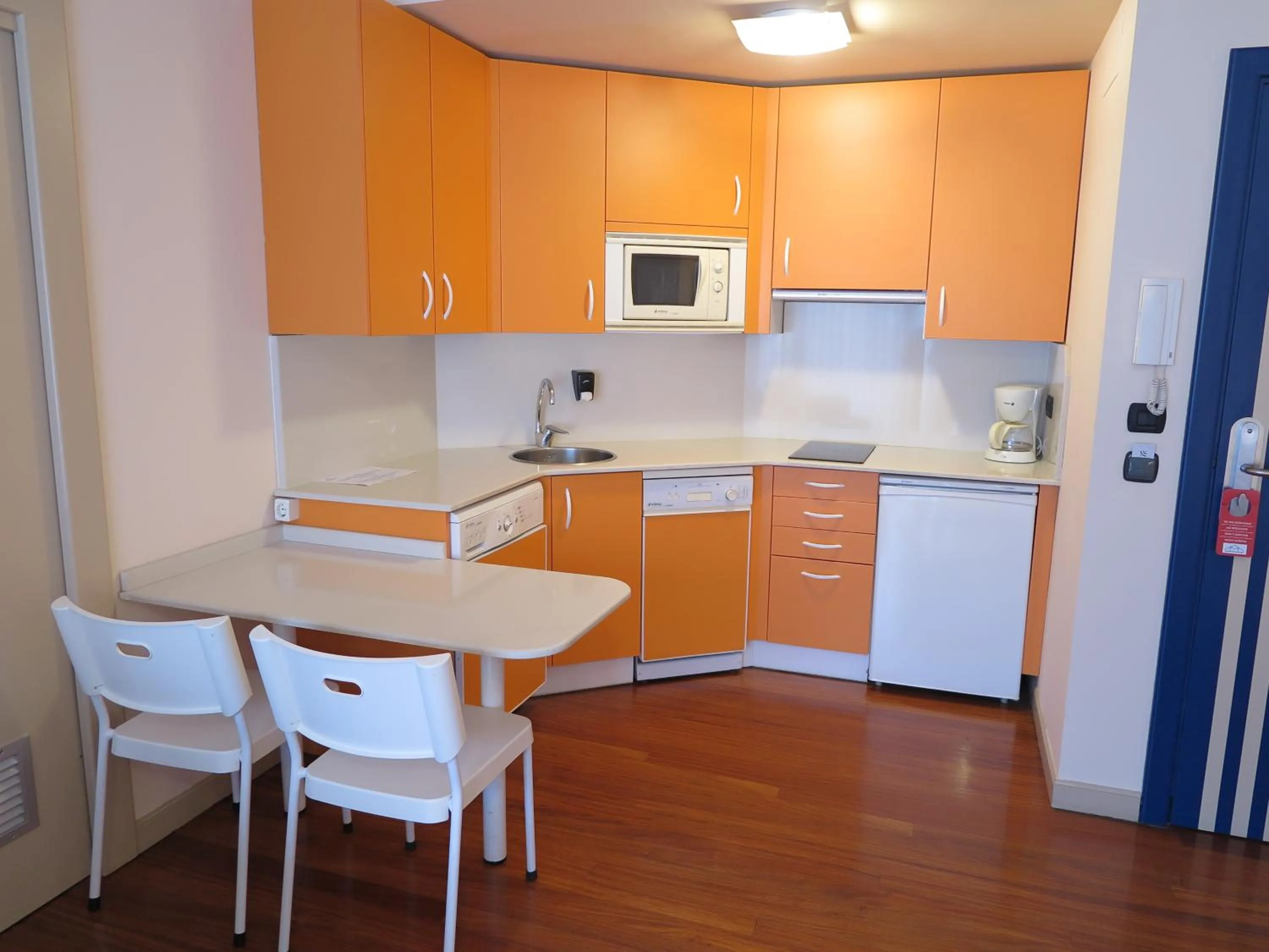 Kitchen or kitchenette in Apartamentos Mundaka