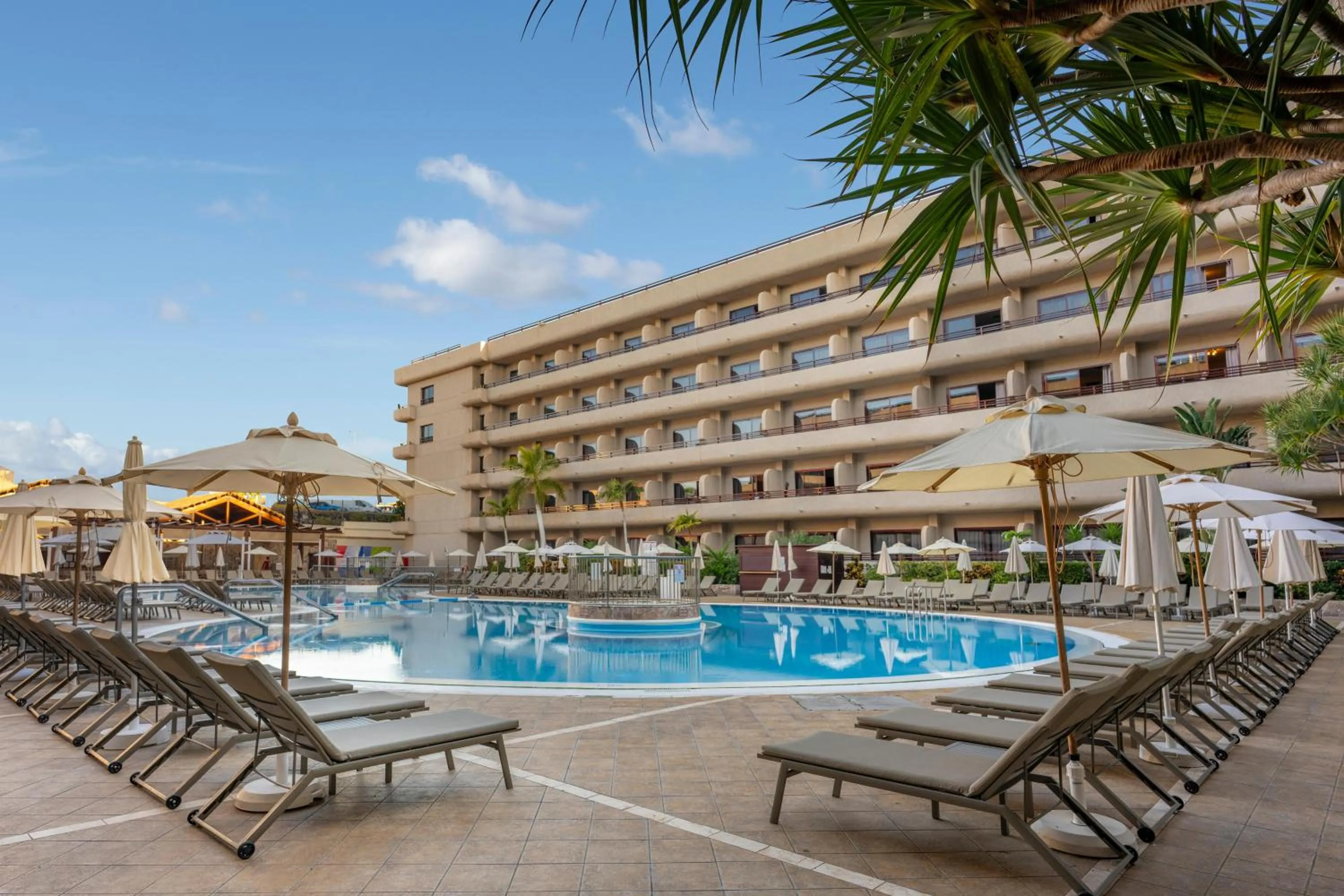 Swimming pool in GF Fañabe