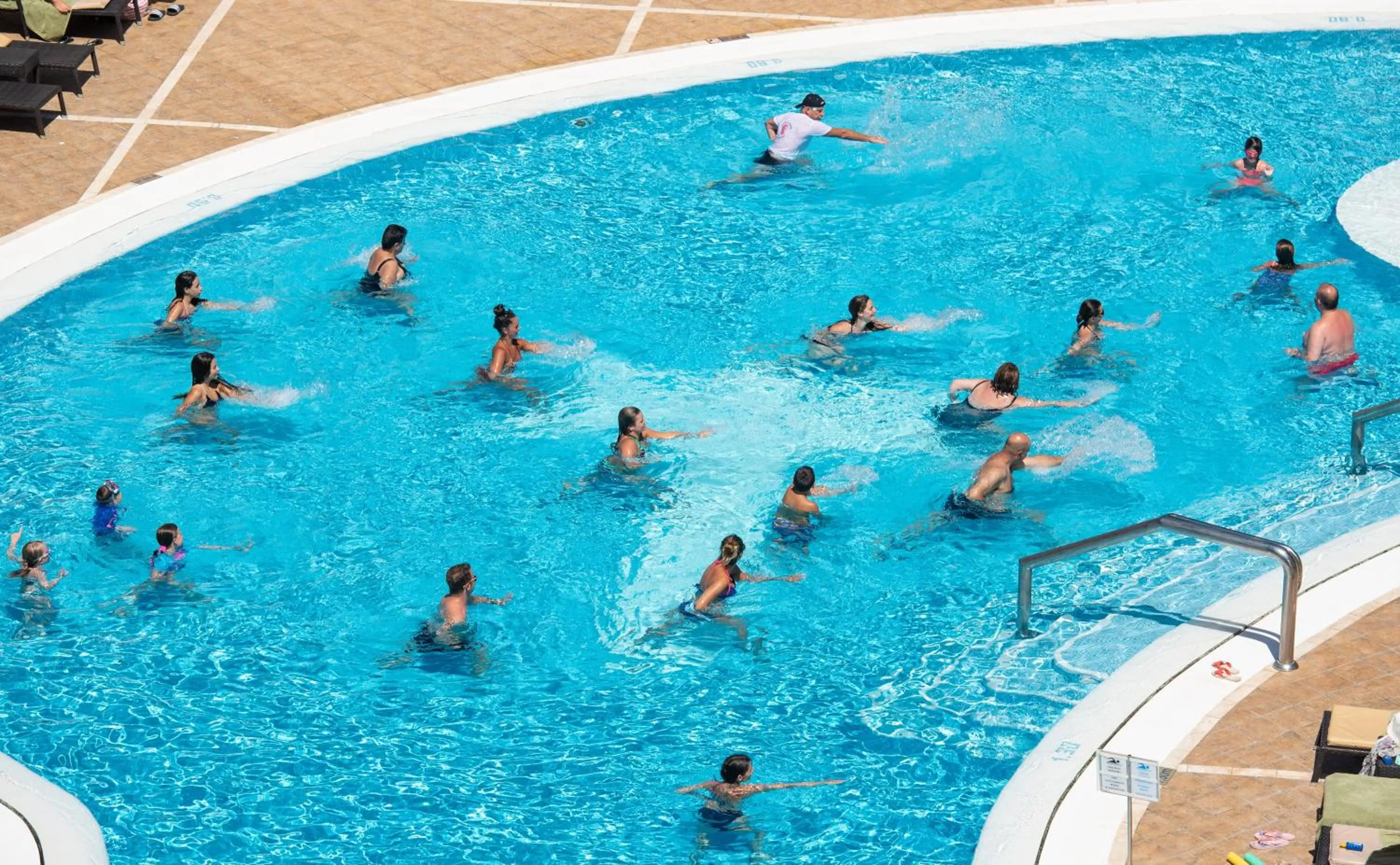 Swimming pool in GF Fañabe