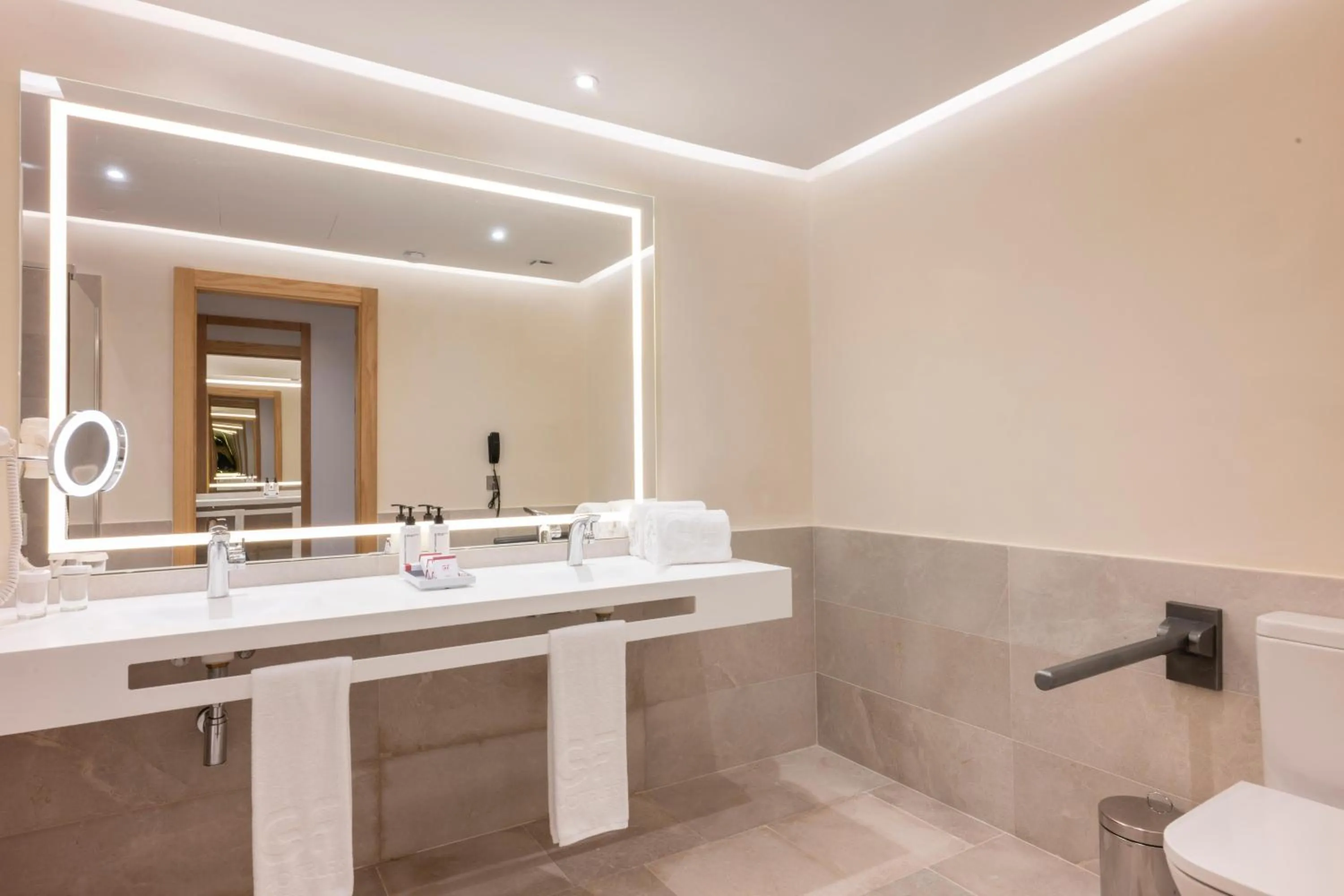 Bathroom in GF GRAN COSTA ADEJE*****