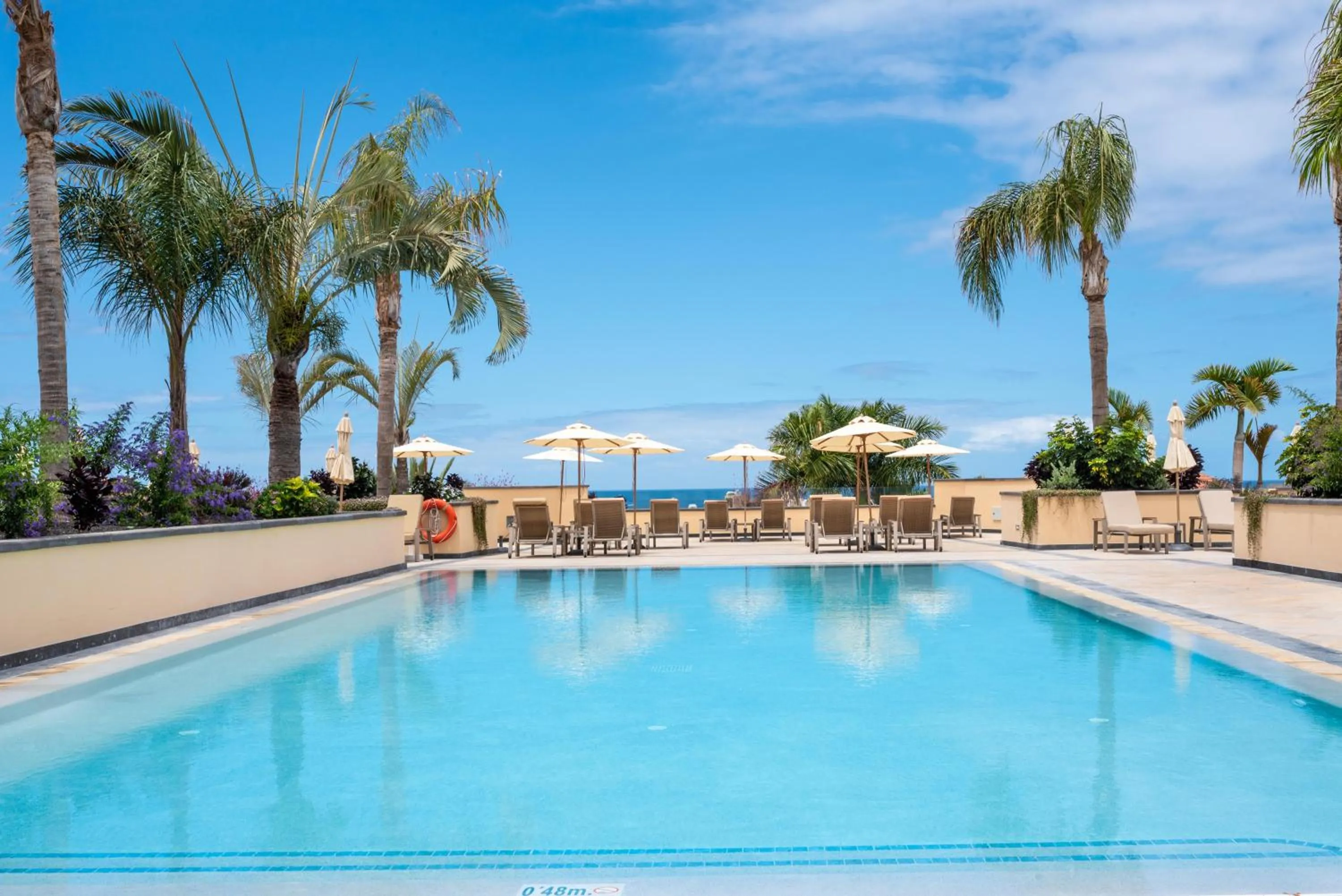 Swimming pool in GF GRAN COSTA ADEJE*****