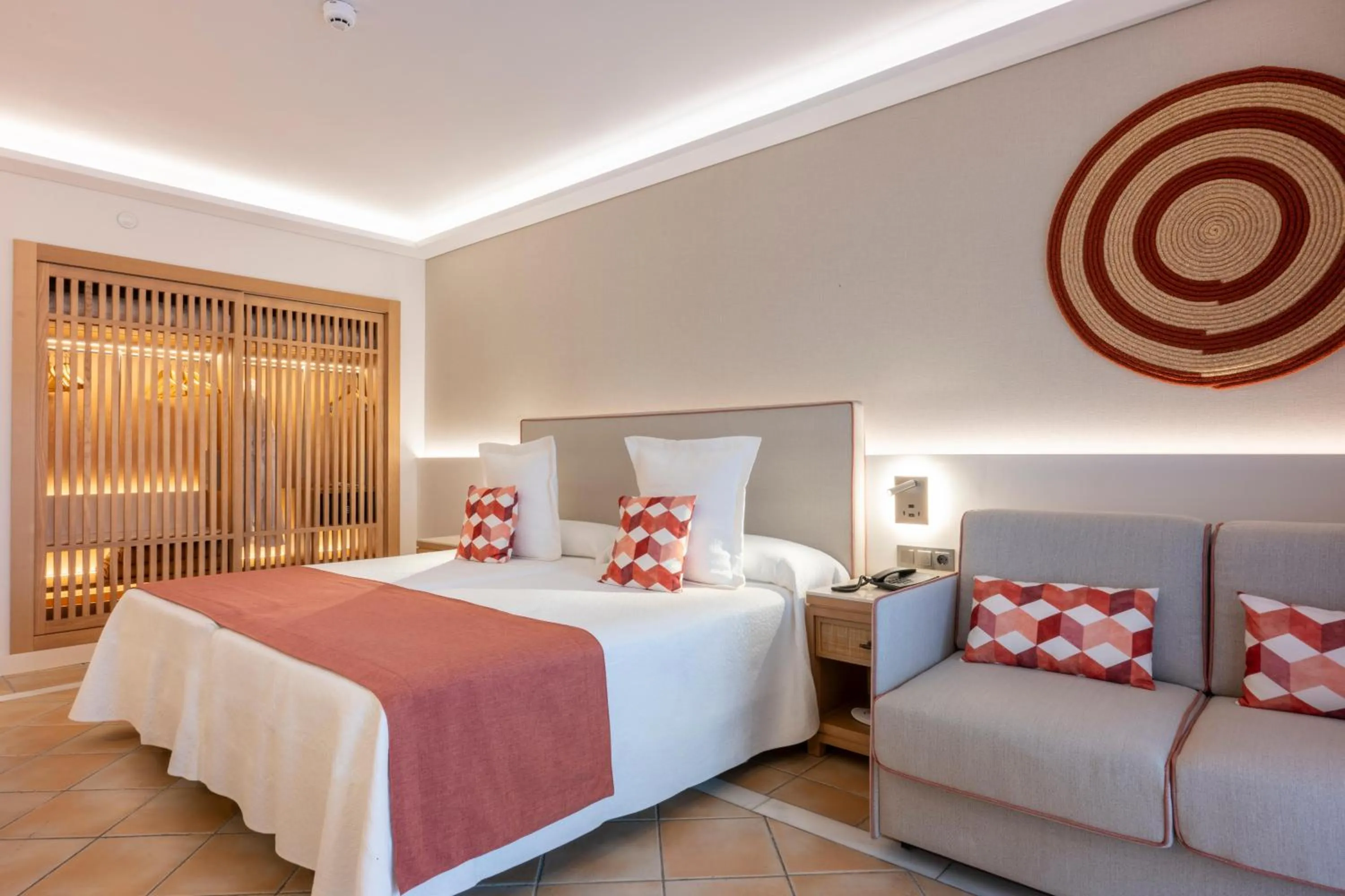 Photo of the whole room, Bed in GF GRAN COSTA ADEJE*****