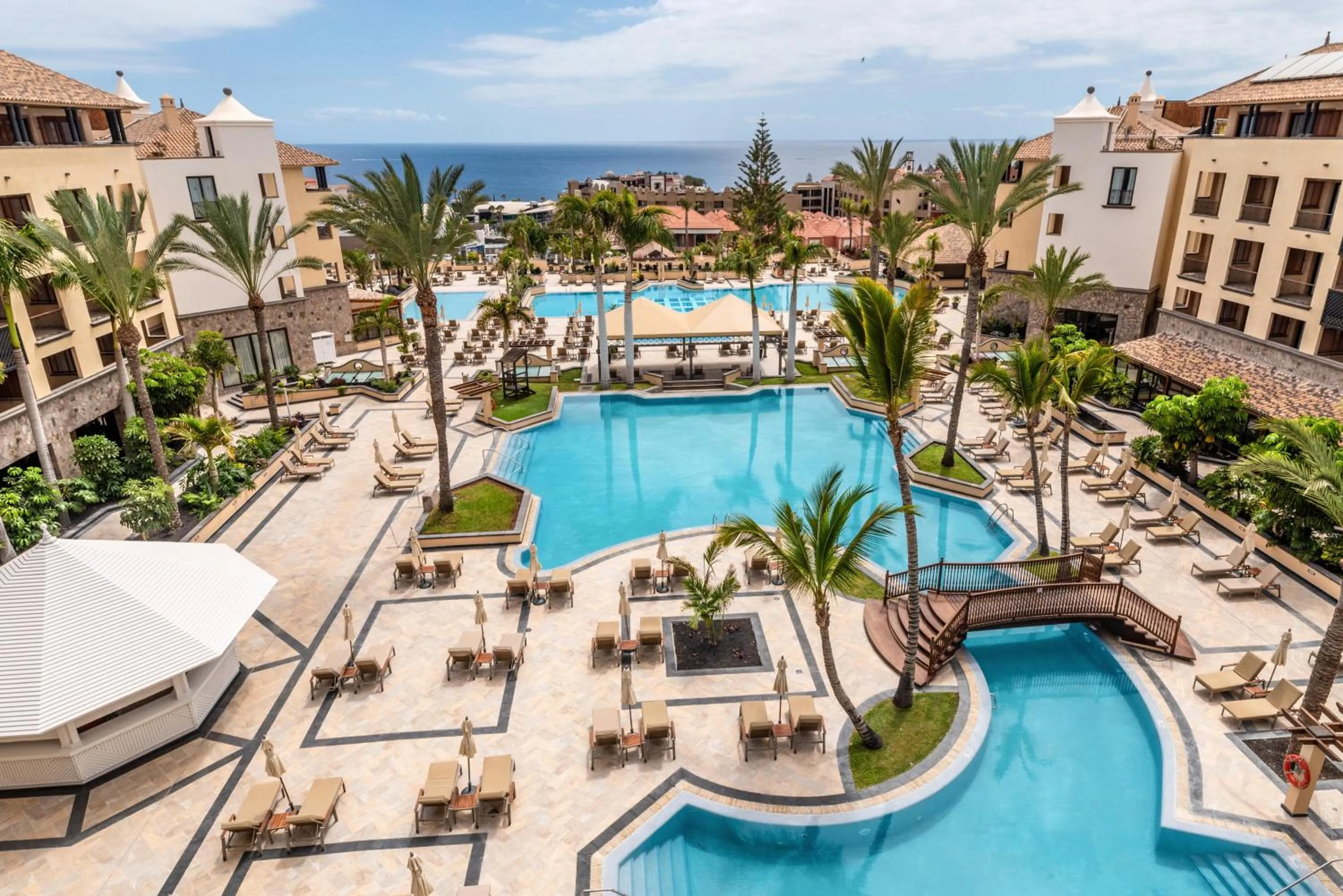 Swimming pool in GF GRAN COSTA ADEJE*****