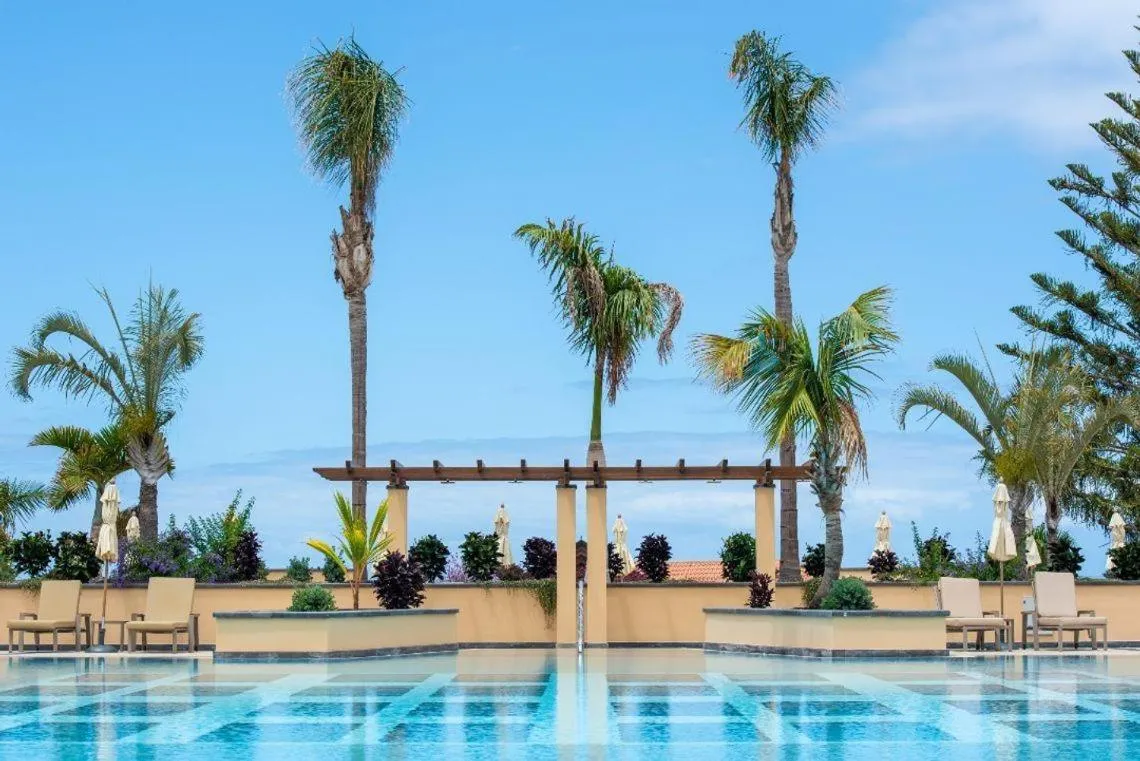 Swimming pool in GF GRAN COSTA ADEJE*****