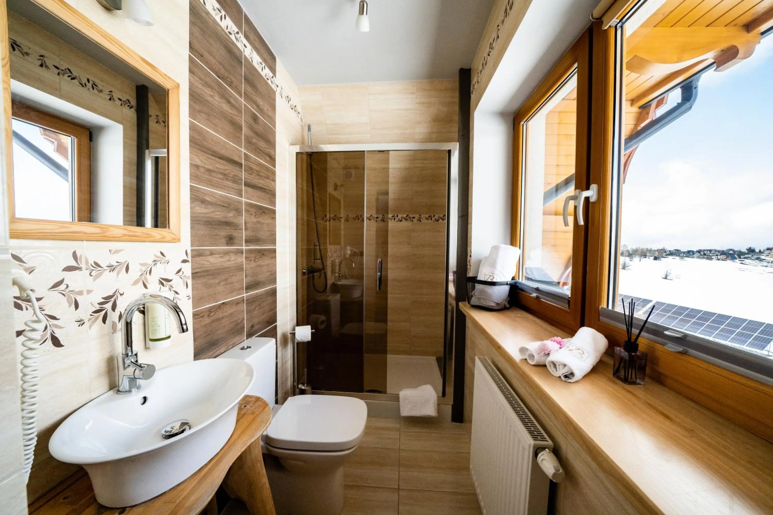 Shower in Zapotoczny Residence