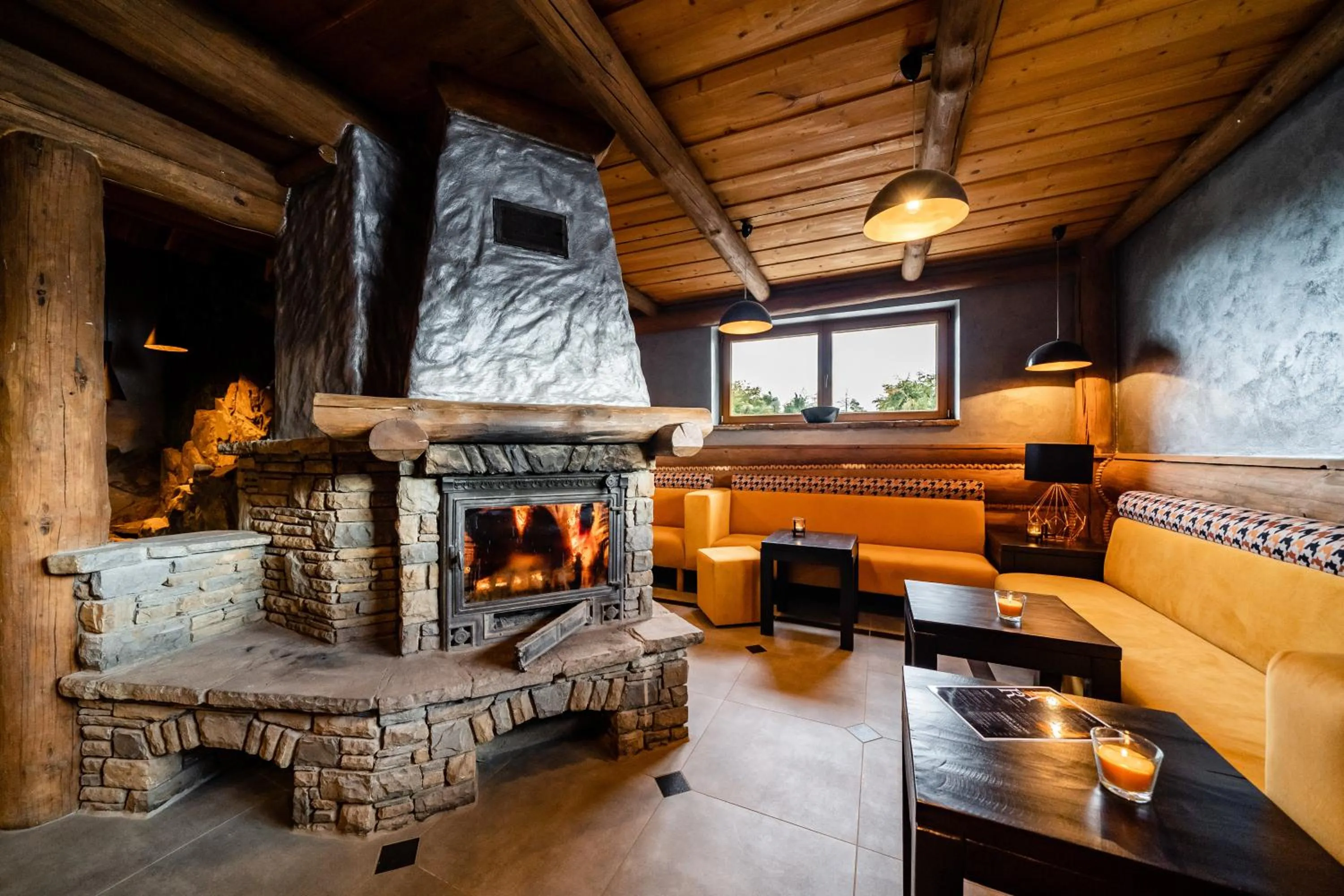 Lounge or bar in Zapotoczny Residence