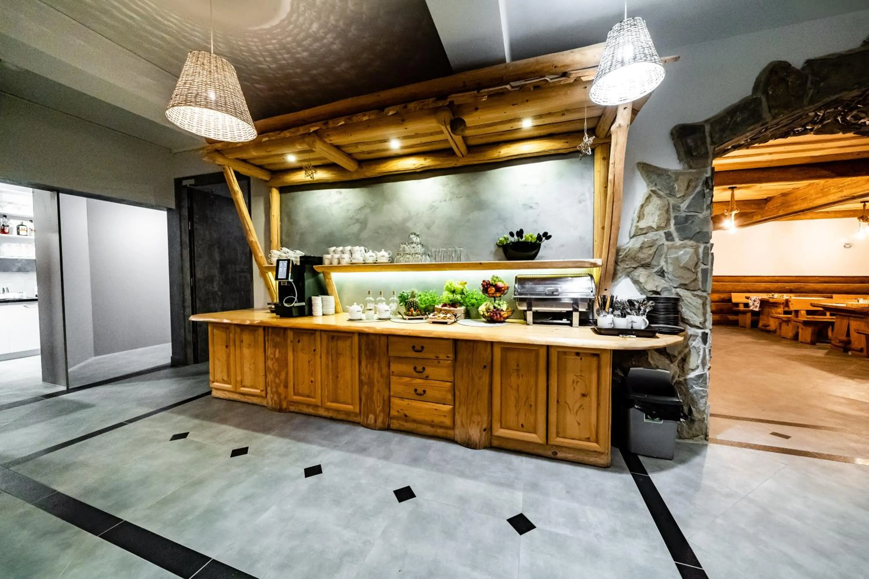 Food and drinks in Zapotoczny Residence