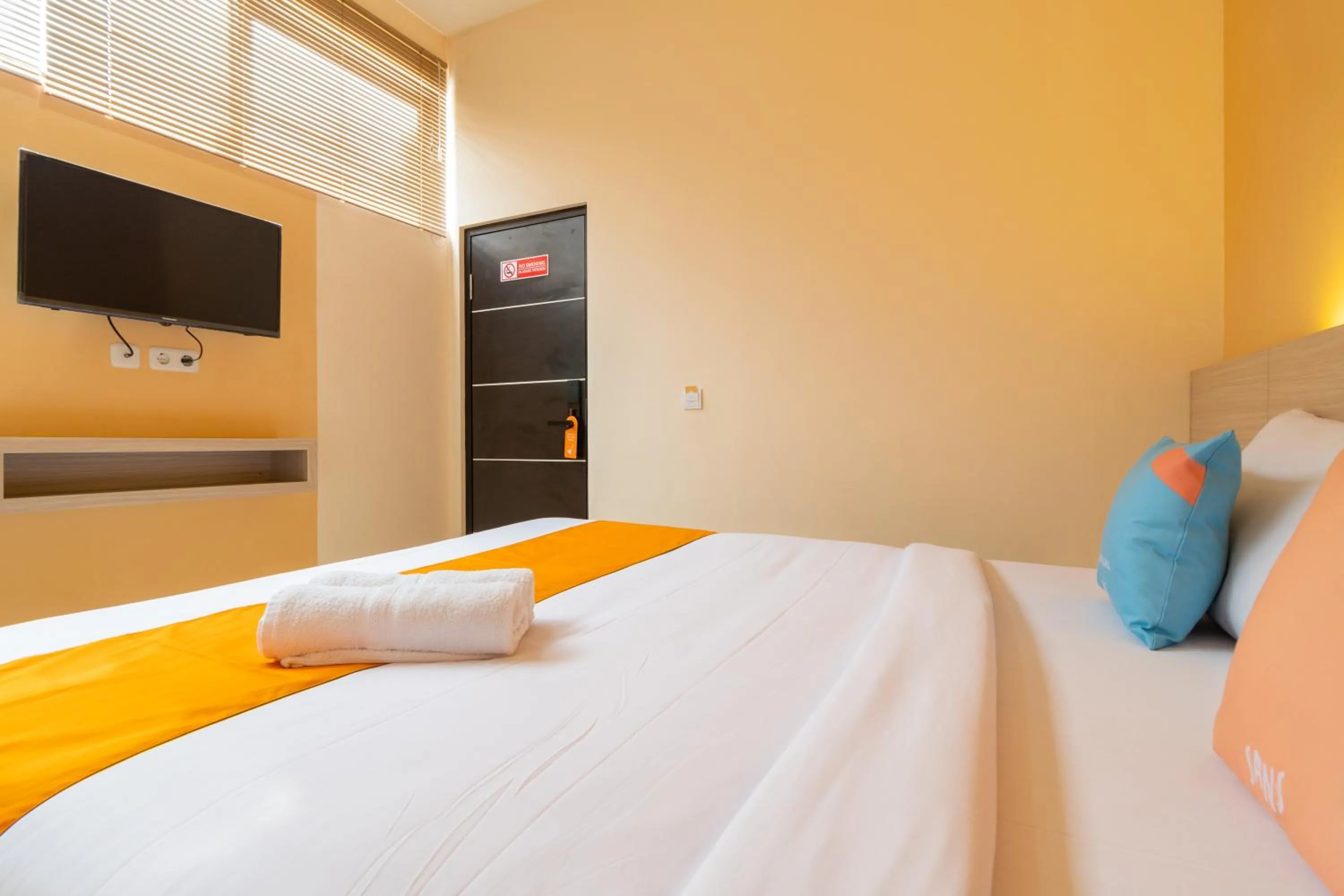 Bedroom, Bed in Sans Hotel Bubulak Bogor