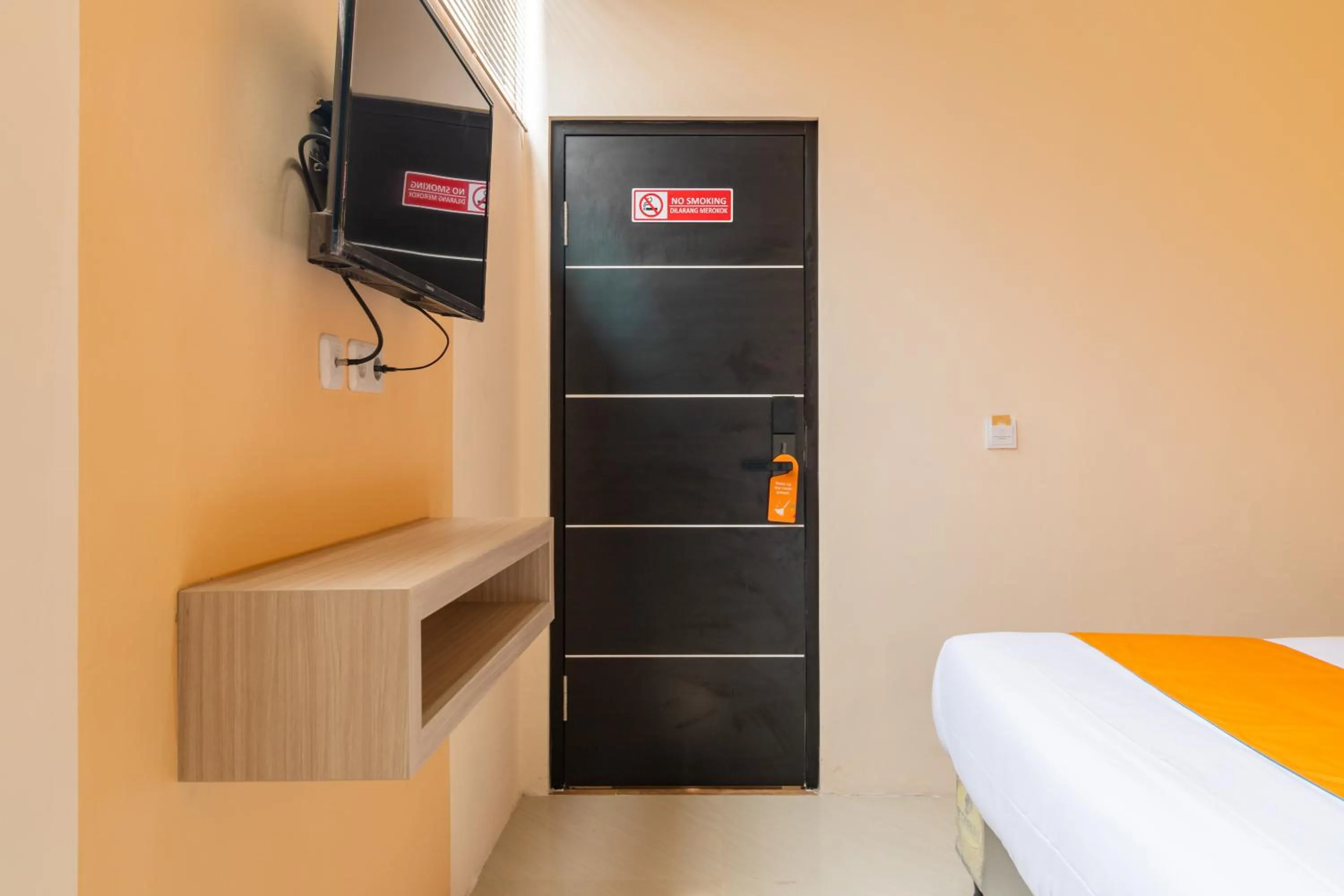 Bedroom, Bed in Sans Hotel Bubulak Bogor