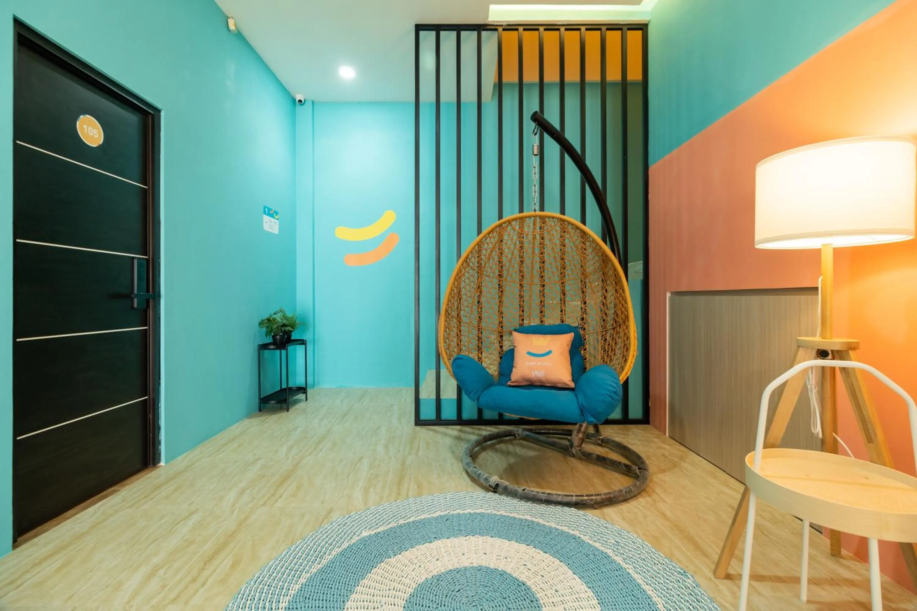 Seating area in Sans Hotel Bubulak Bogor