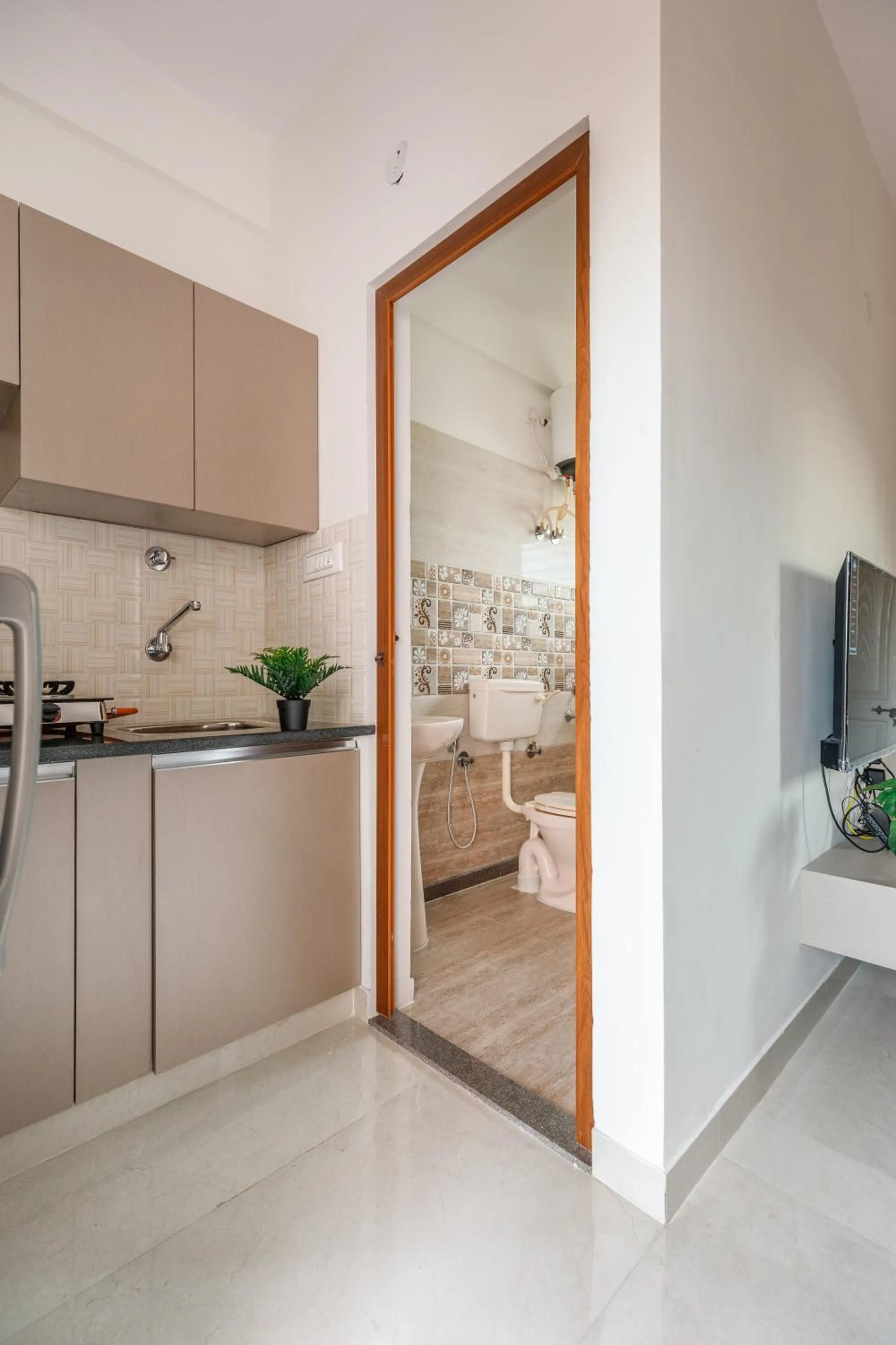 Shower in Sunrise Service Apartments