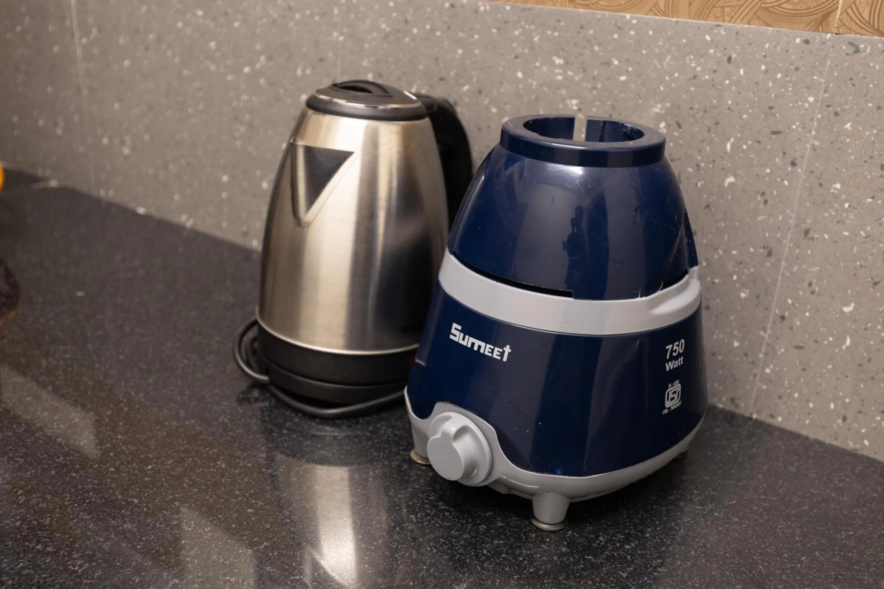 Coffee/tea facilities in Sunrise Service Apartments