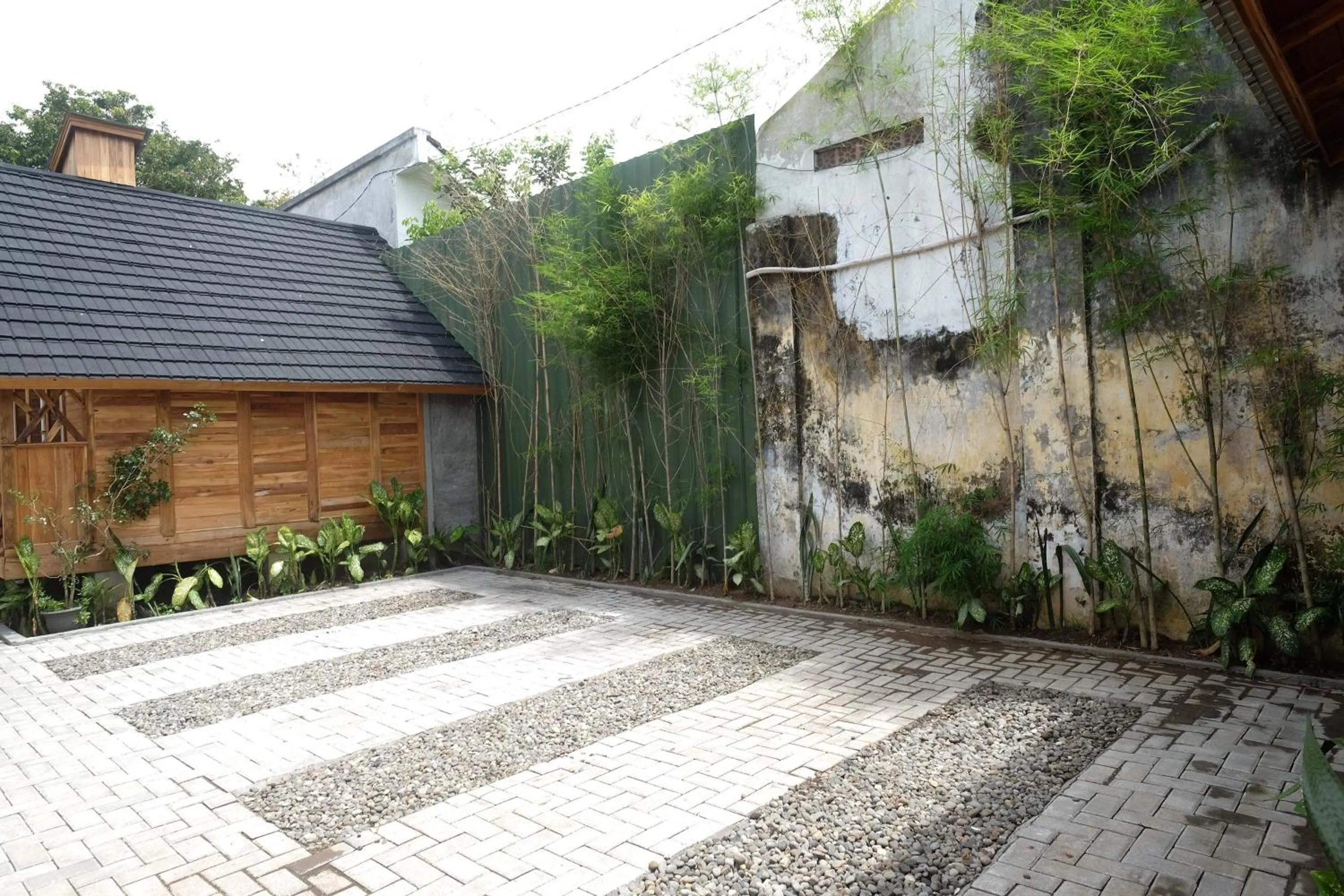 Property building in Urbanview Villa Kolopaking Kebumen by RedDoorz
