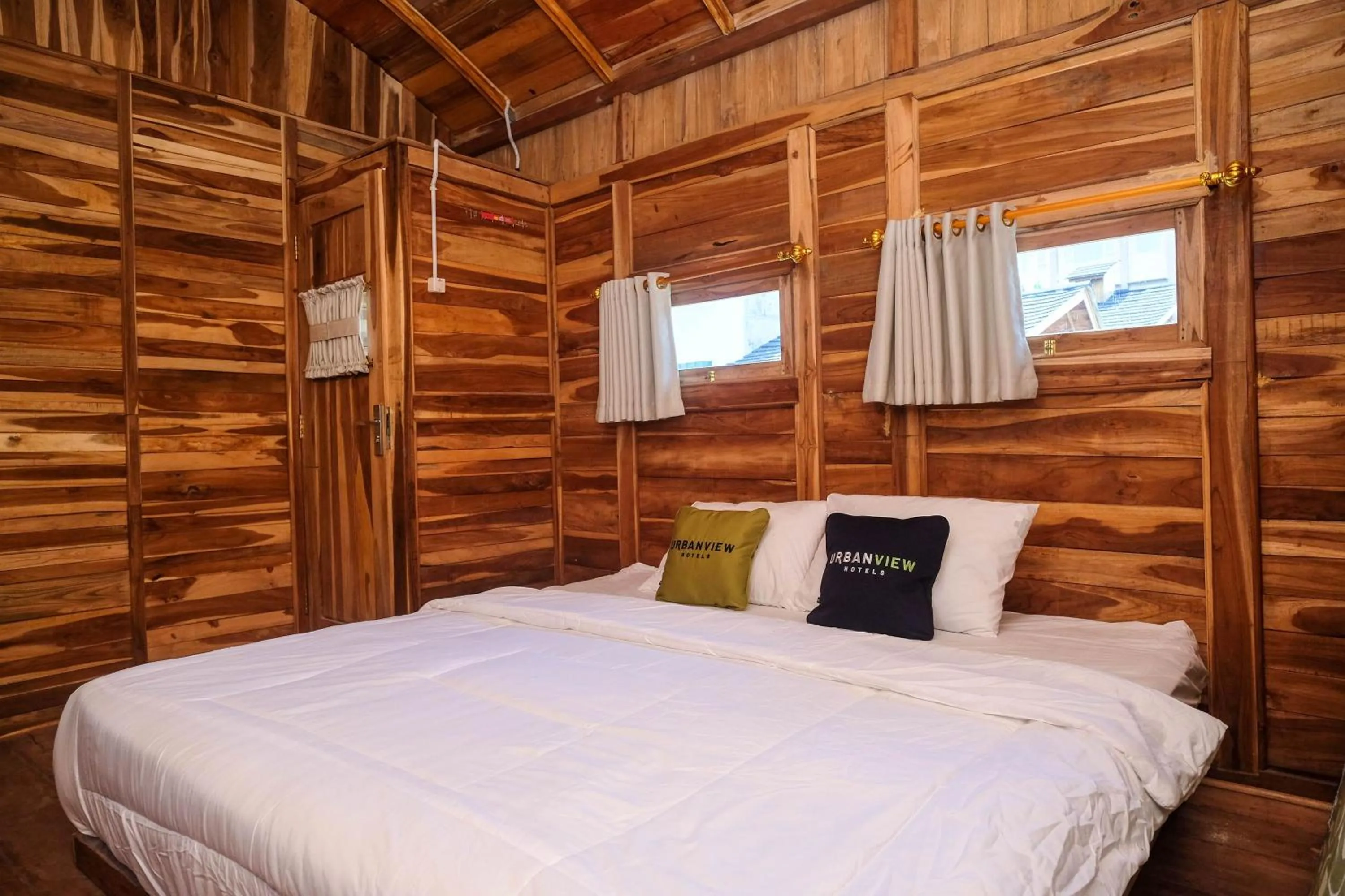 Bedroom, Bed in Urbanview Villa Kolopaking Kebumen by RedDoorz