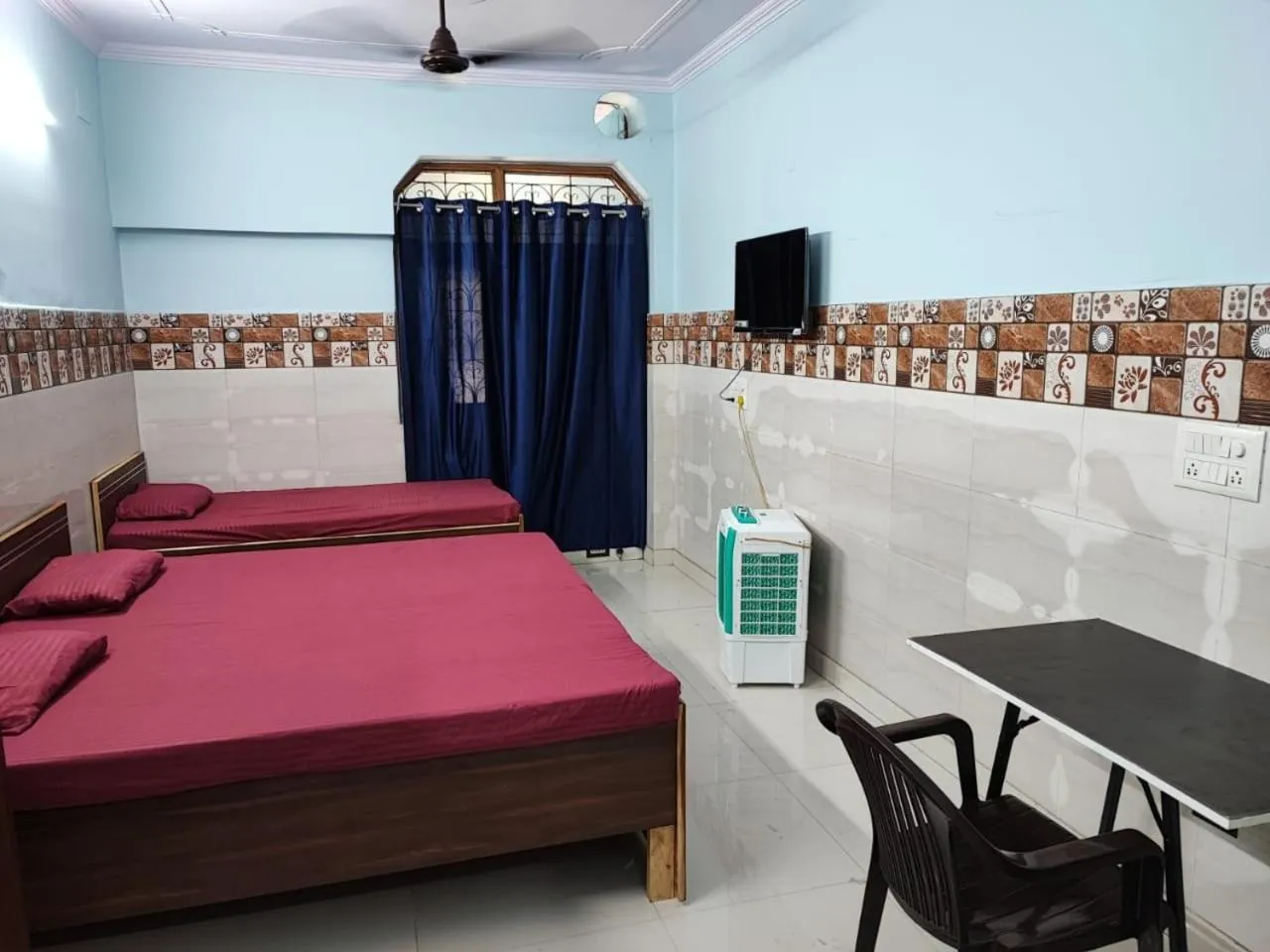 Bed in Sun Moon Residency and Apartments, Hotels in Rohini