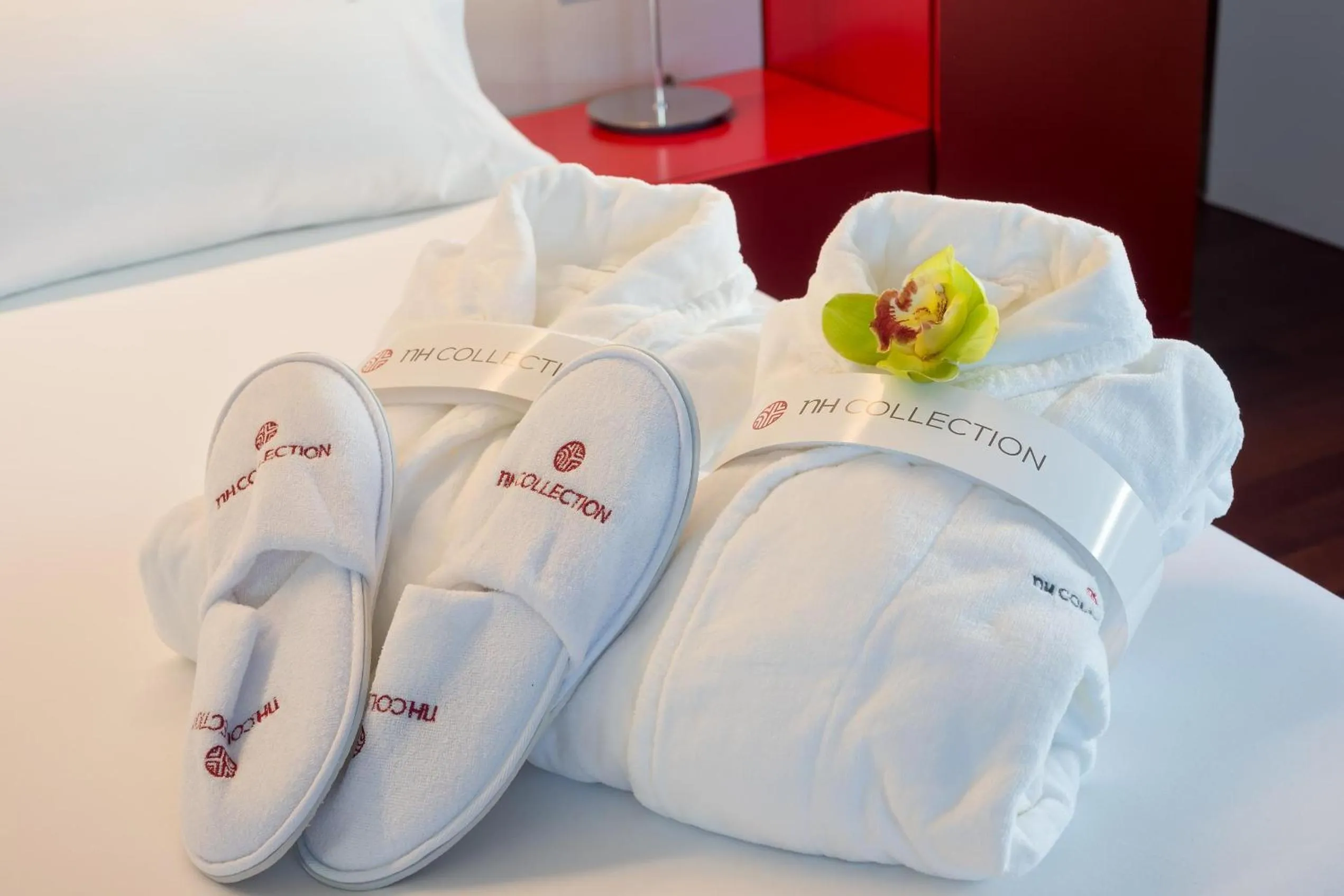 Bathroom in NH Collection Barcelona Constanza