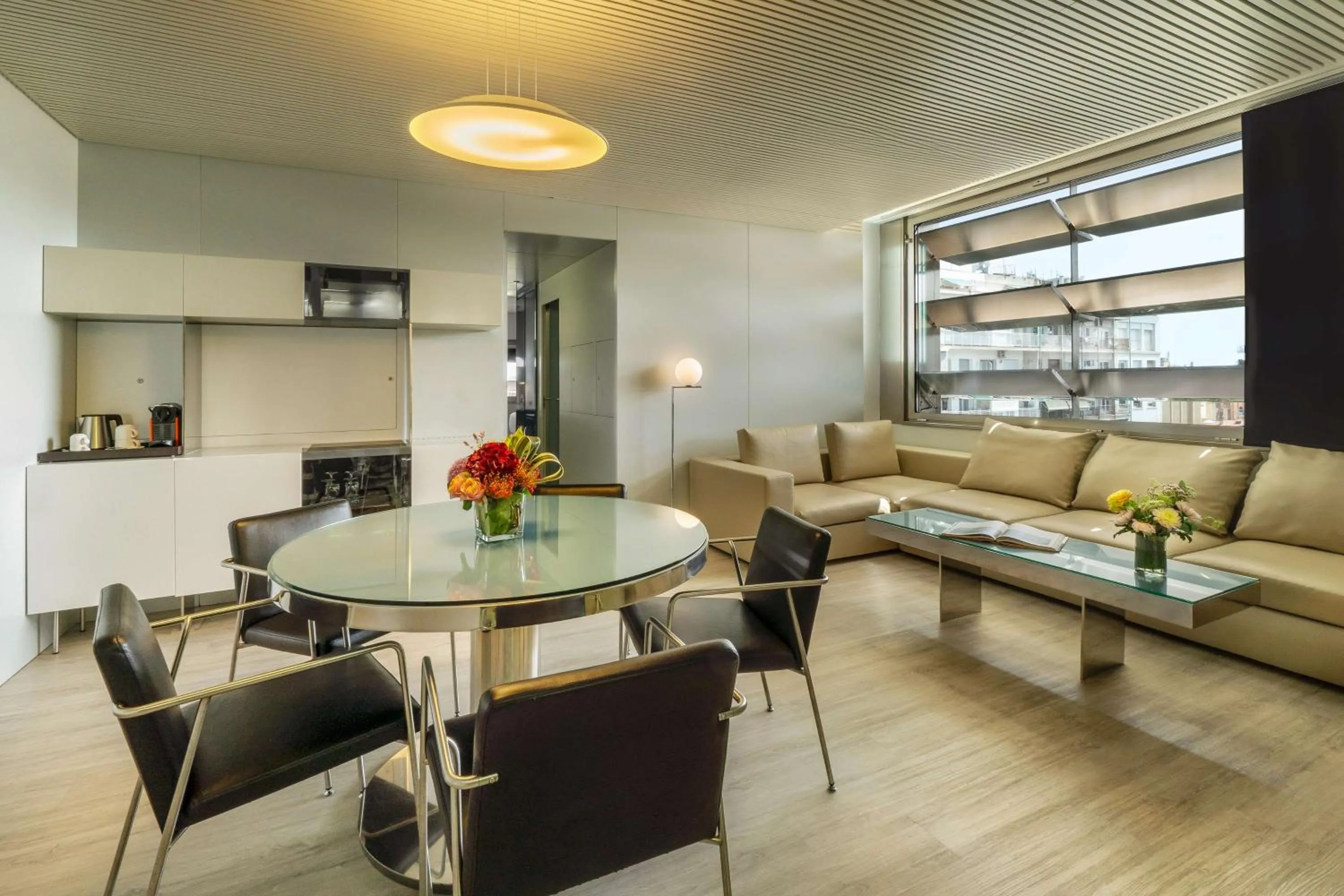 Photo of the whole room in NH Collection Barcelona Constanza