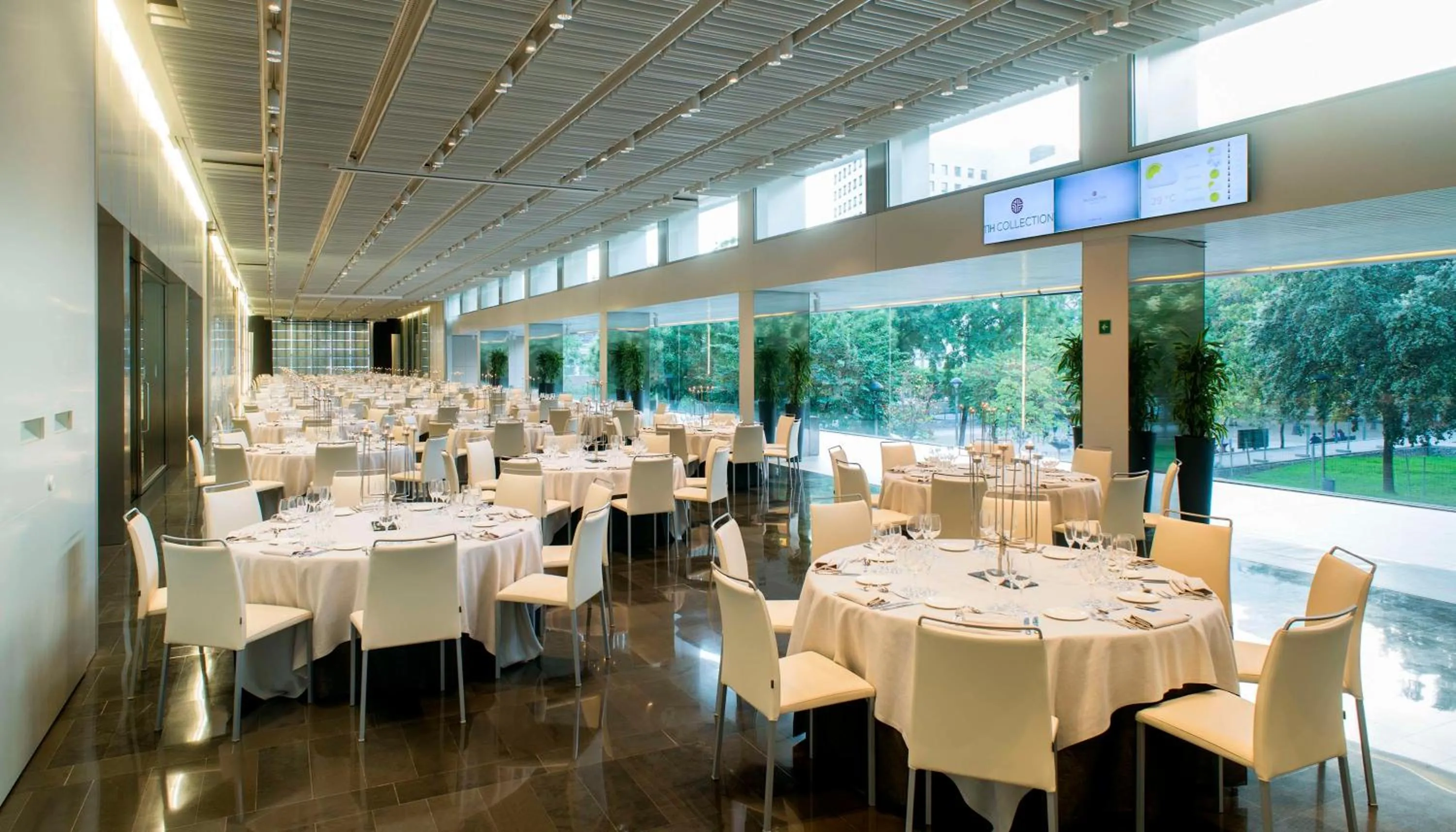 Meeting/conference room in NH Collection Barcelona Constanza