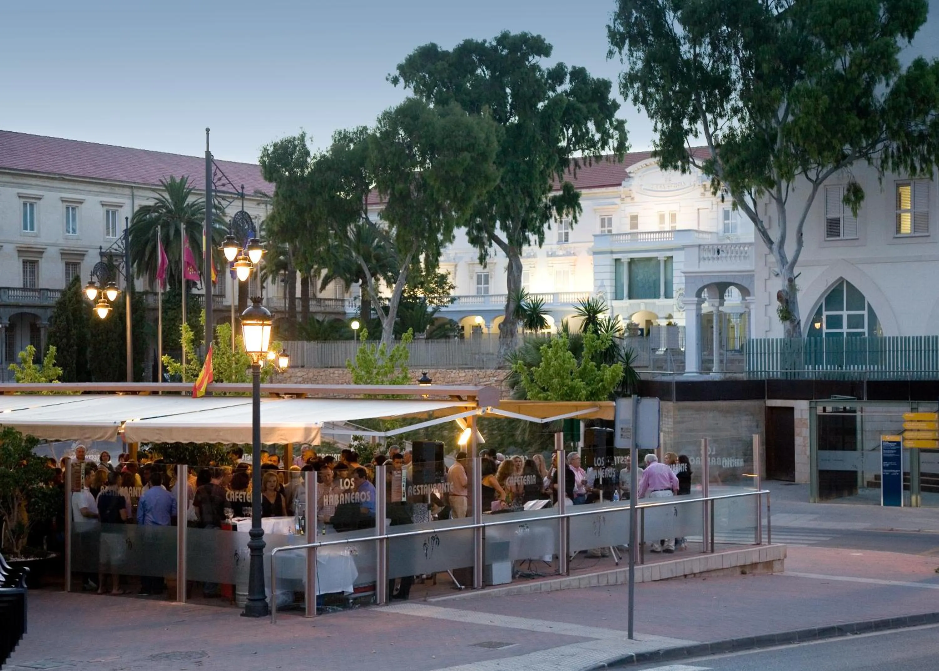 Restaurant/places to eat in Hotel Los Habaneros