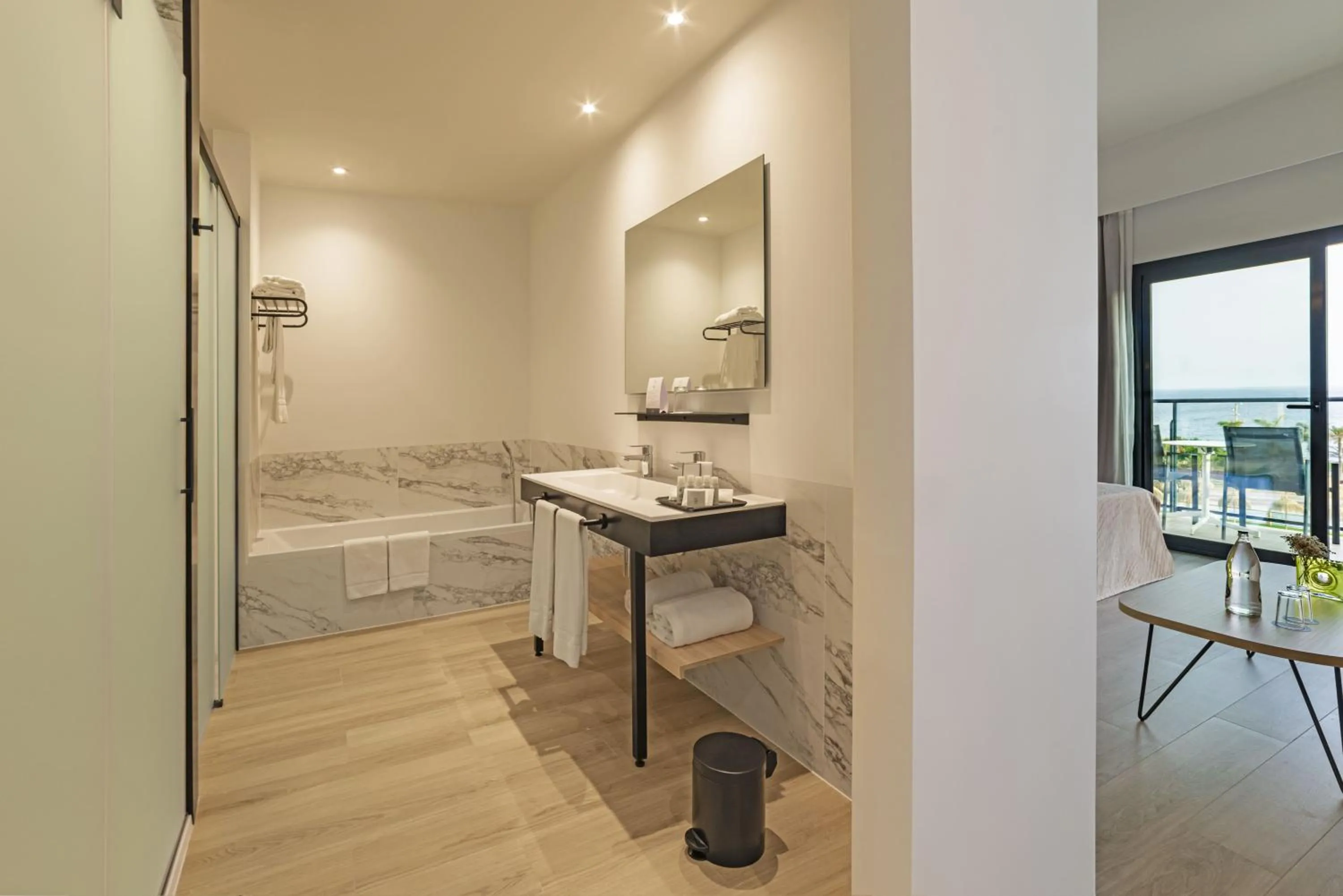 Bathroom in Cabogata Beach Hotel