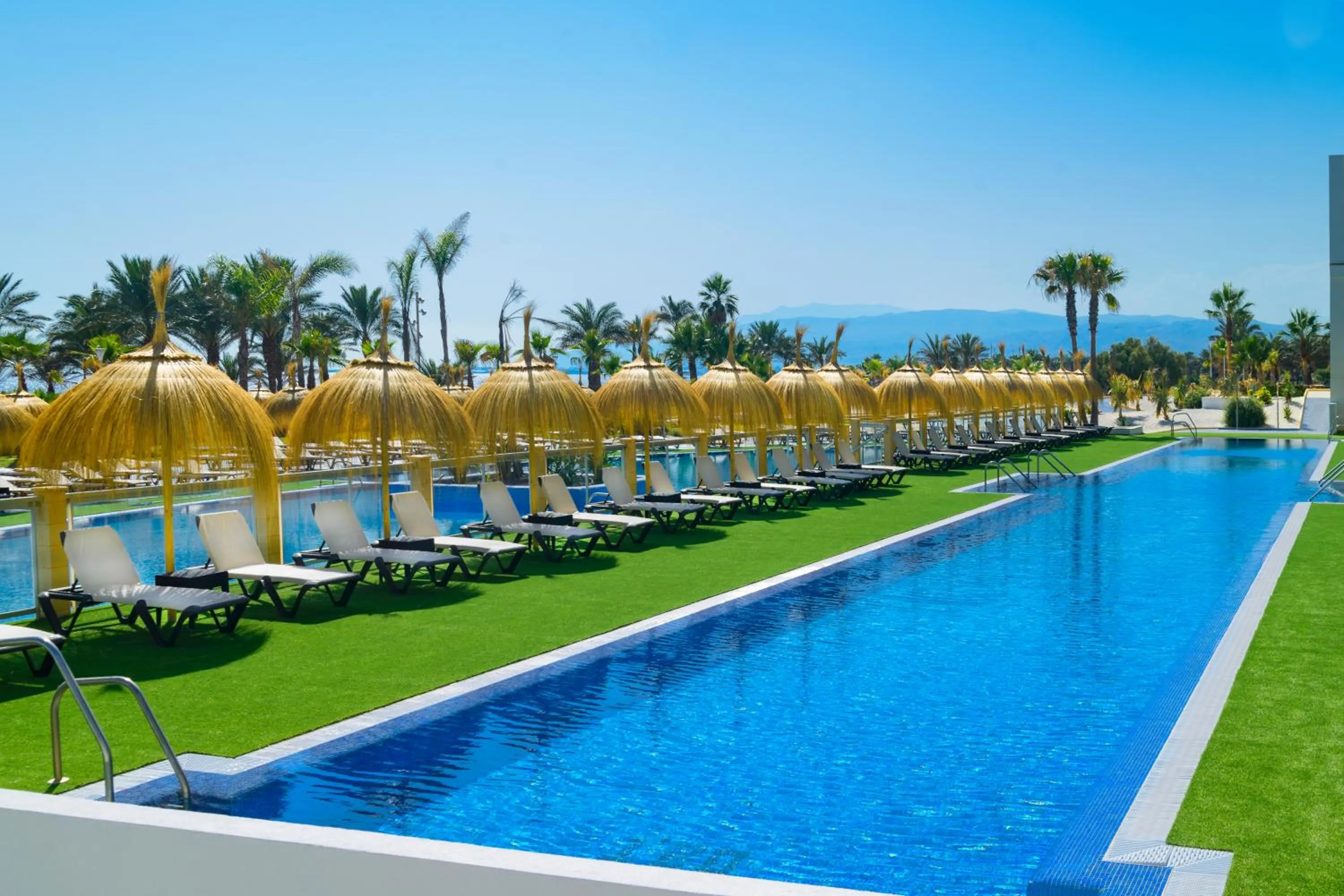 Solarium in Cabogata Beach Hotel