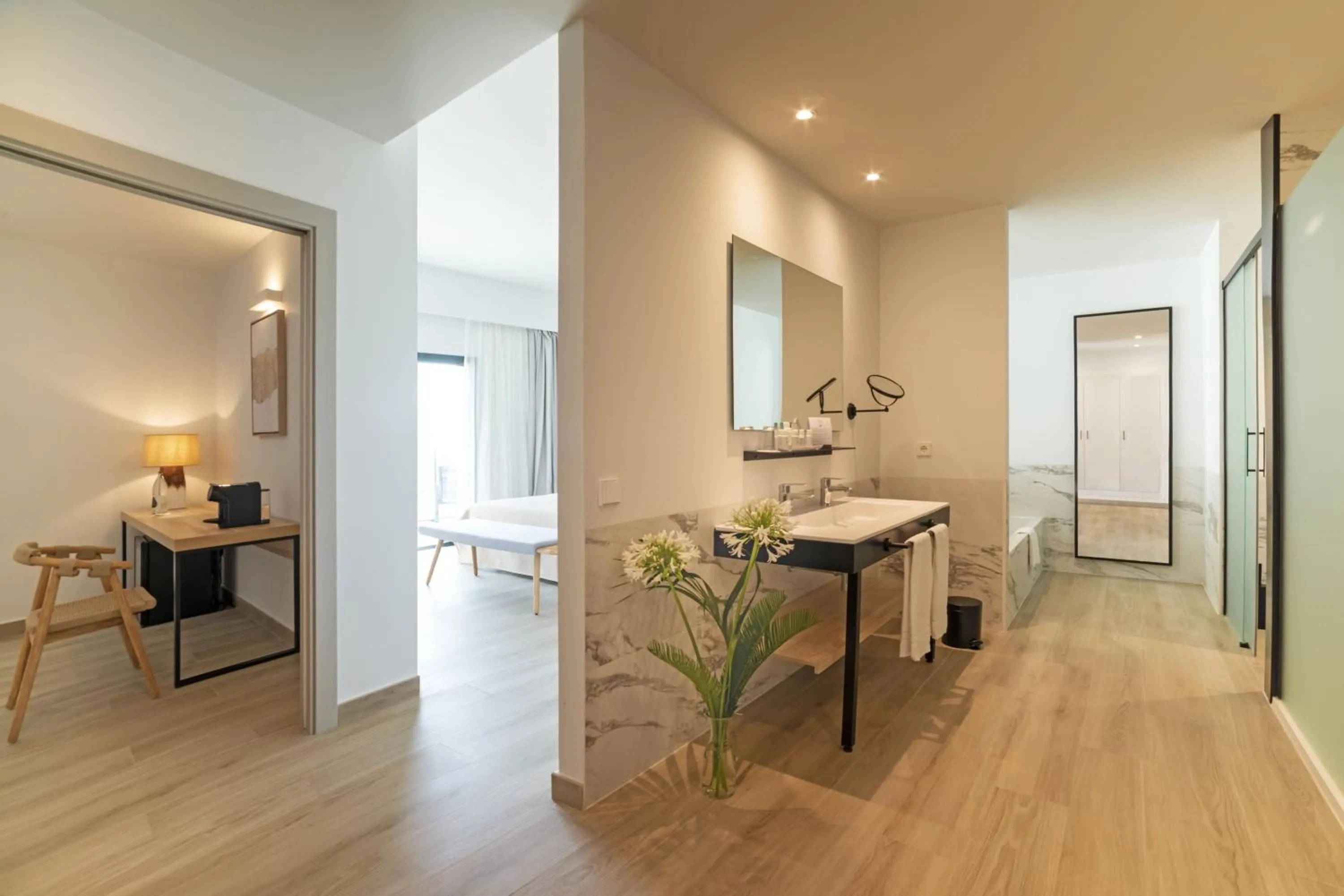 Bathroom in Cabogata Beach Hotel