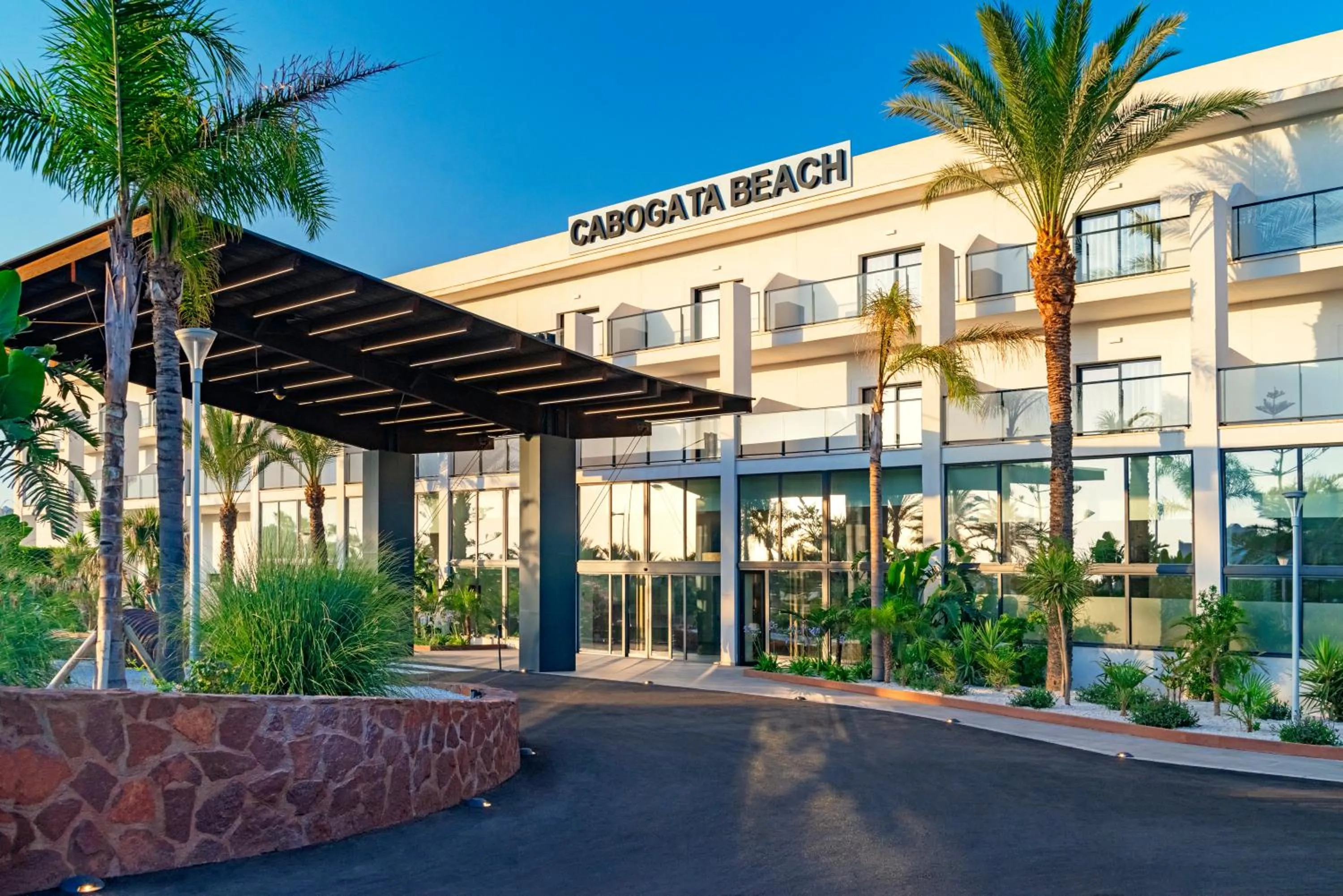 Facade/entrance in Cabogata Beach Hotel