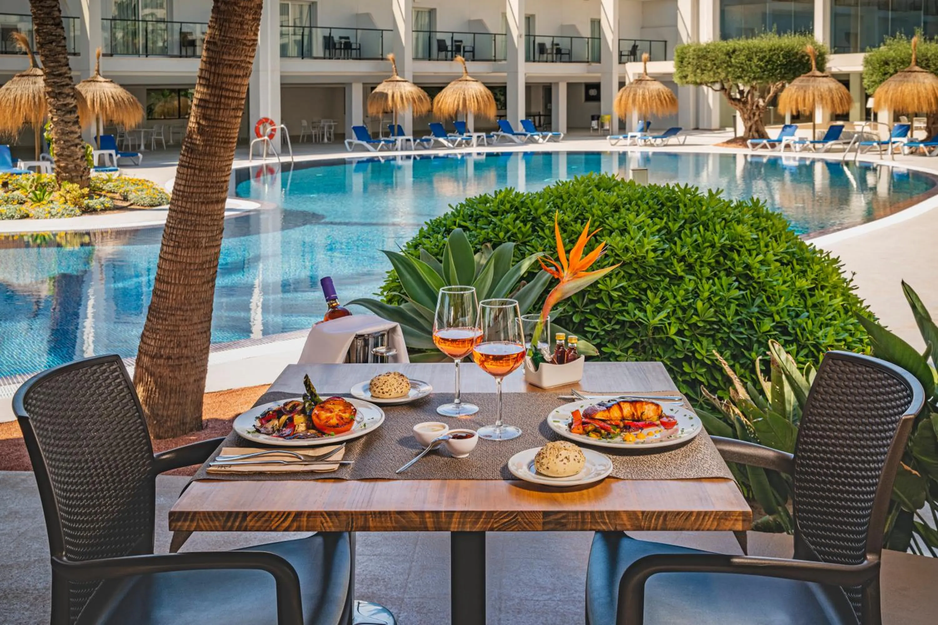 Food close-up in Hotel Cabogata Jardín