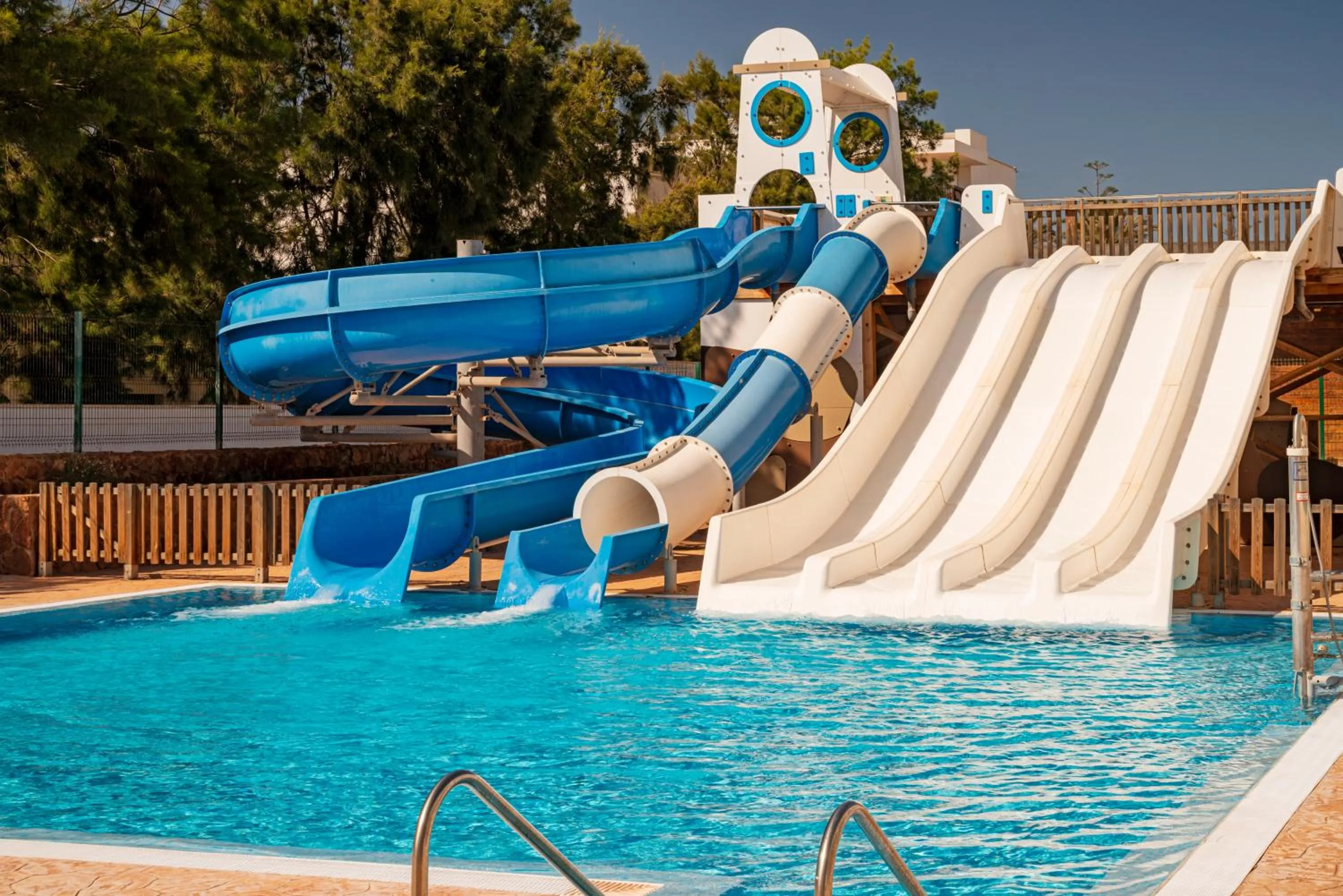Children play ground in Hotel Cabogata Jardín