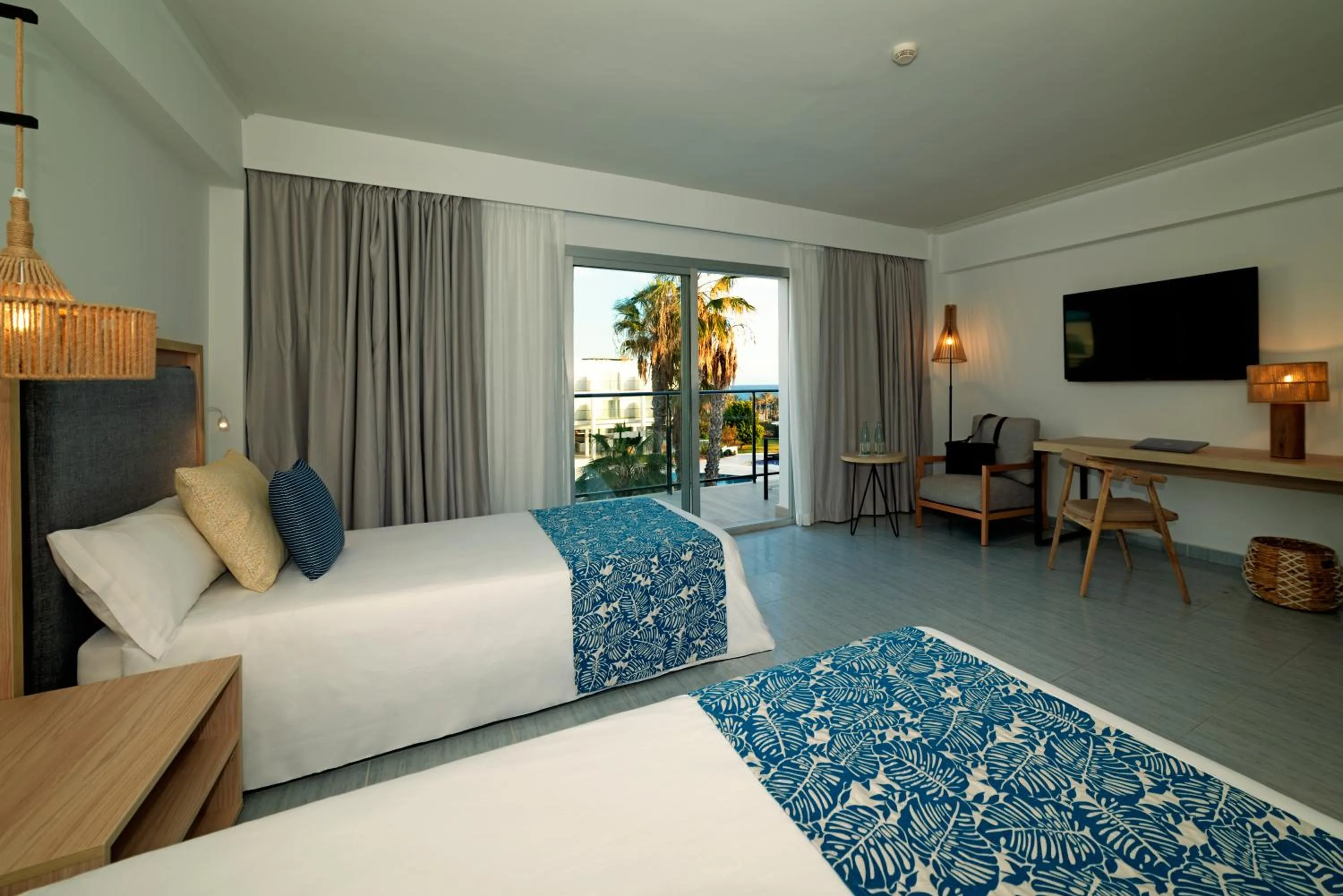 TV and multimedia, Bed in Hotel Cabogata Jardín