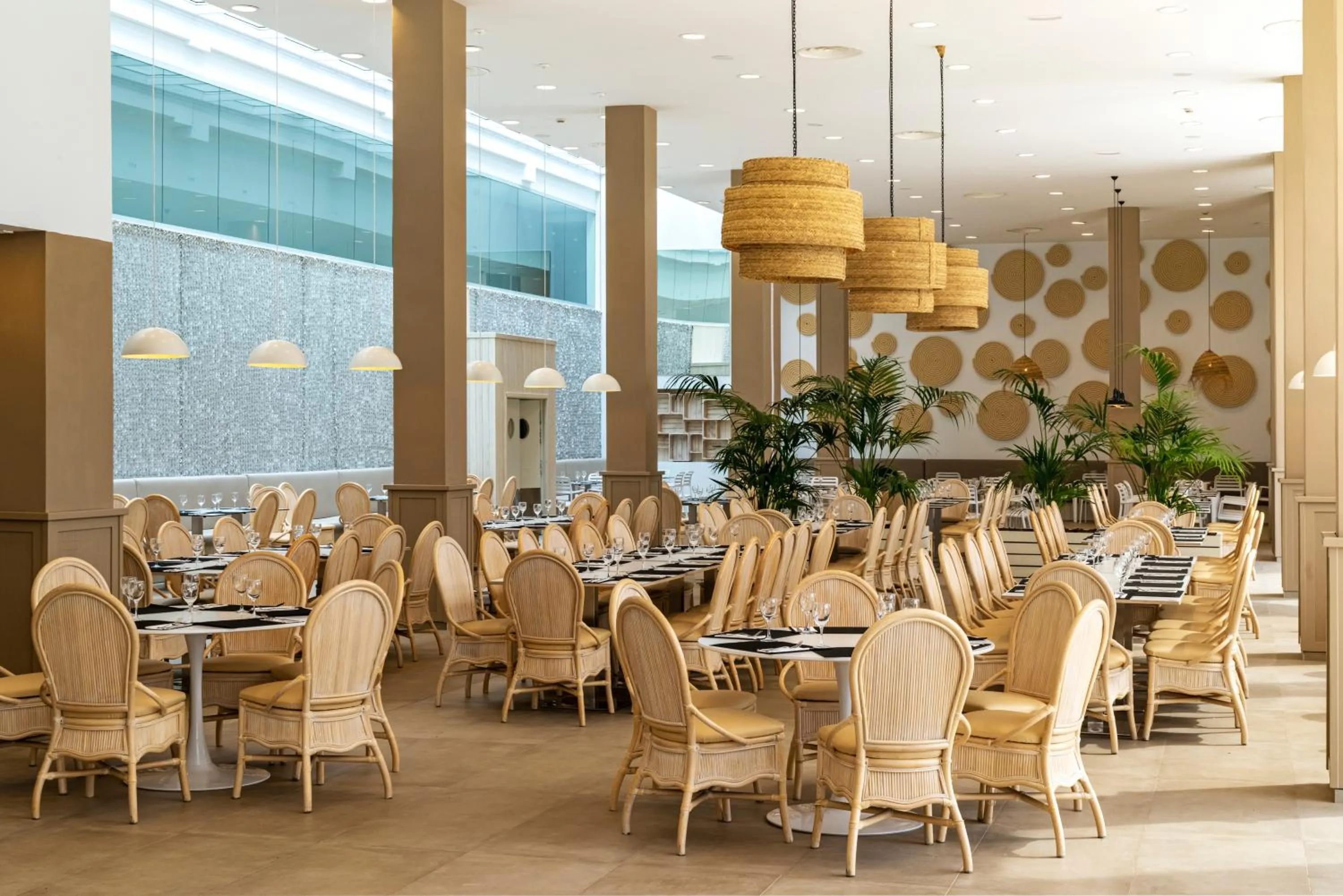 Restaurant/places to eat in Hotel Cabogata Jardín