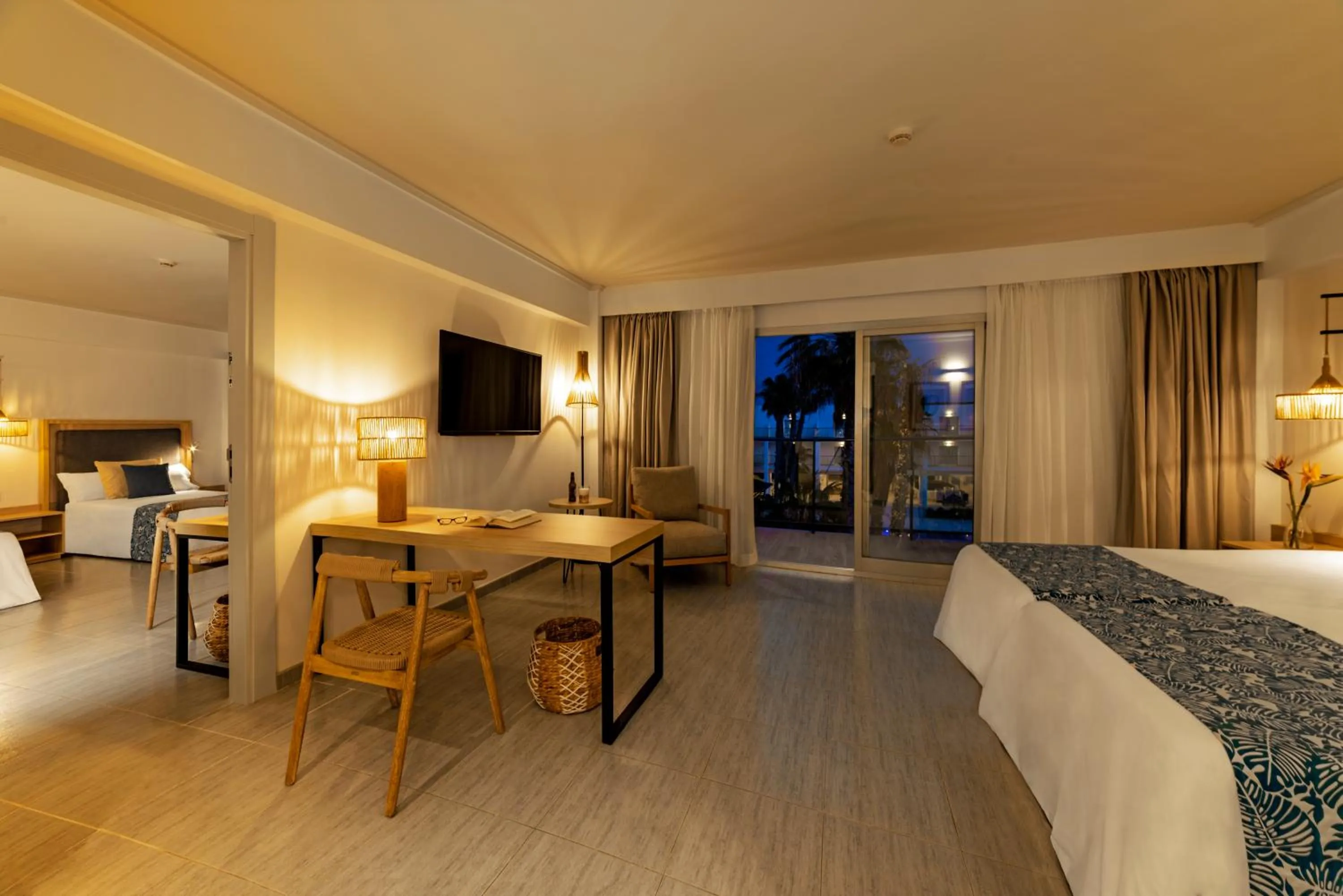 Photo of the whole room, Bed in Hotel Cabogata Jardín