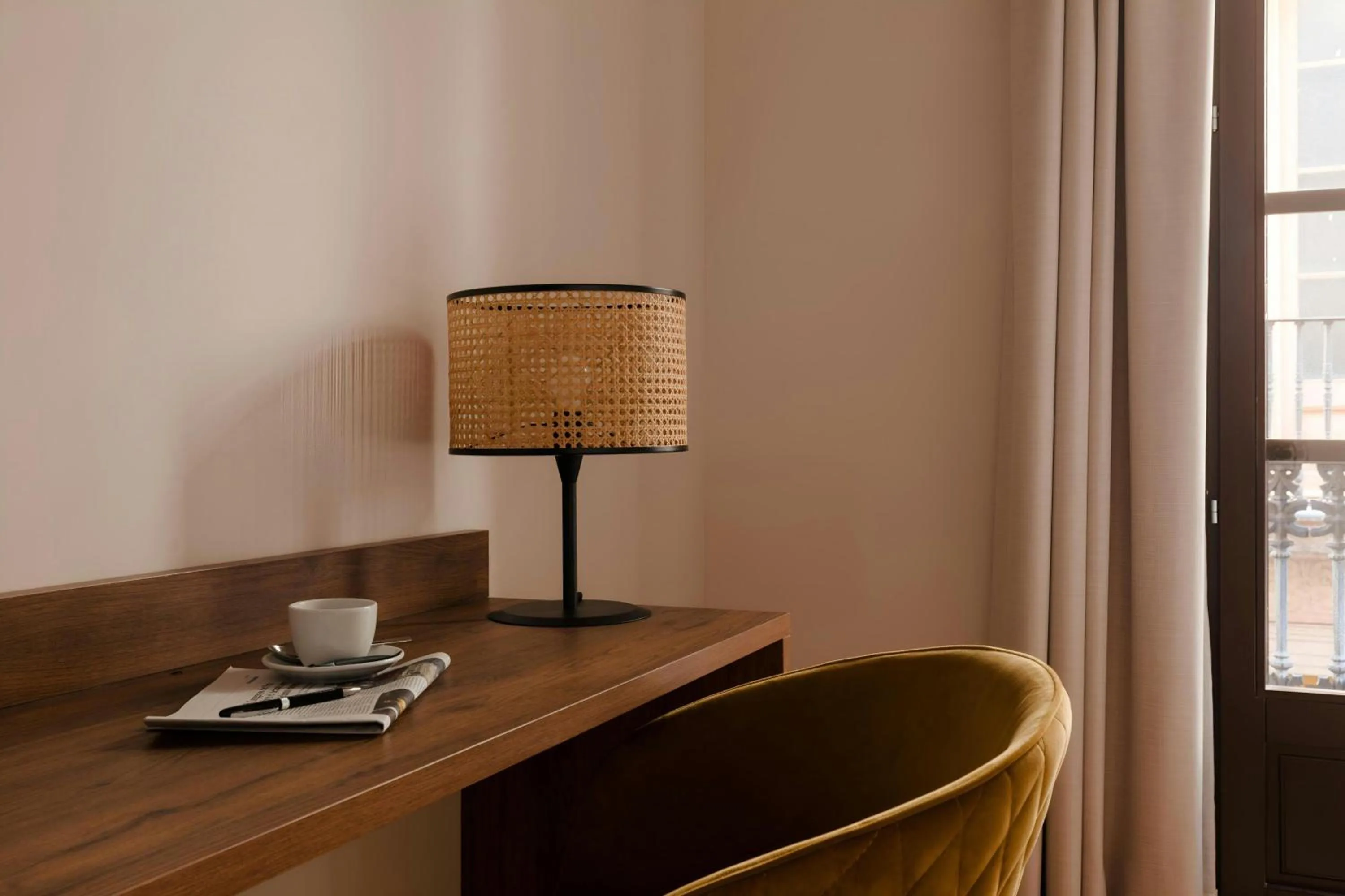 Photo of the whole room in Los Arcos Hotel Gothic Quarter, Sonder by Marriott Bonvoy