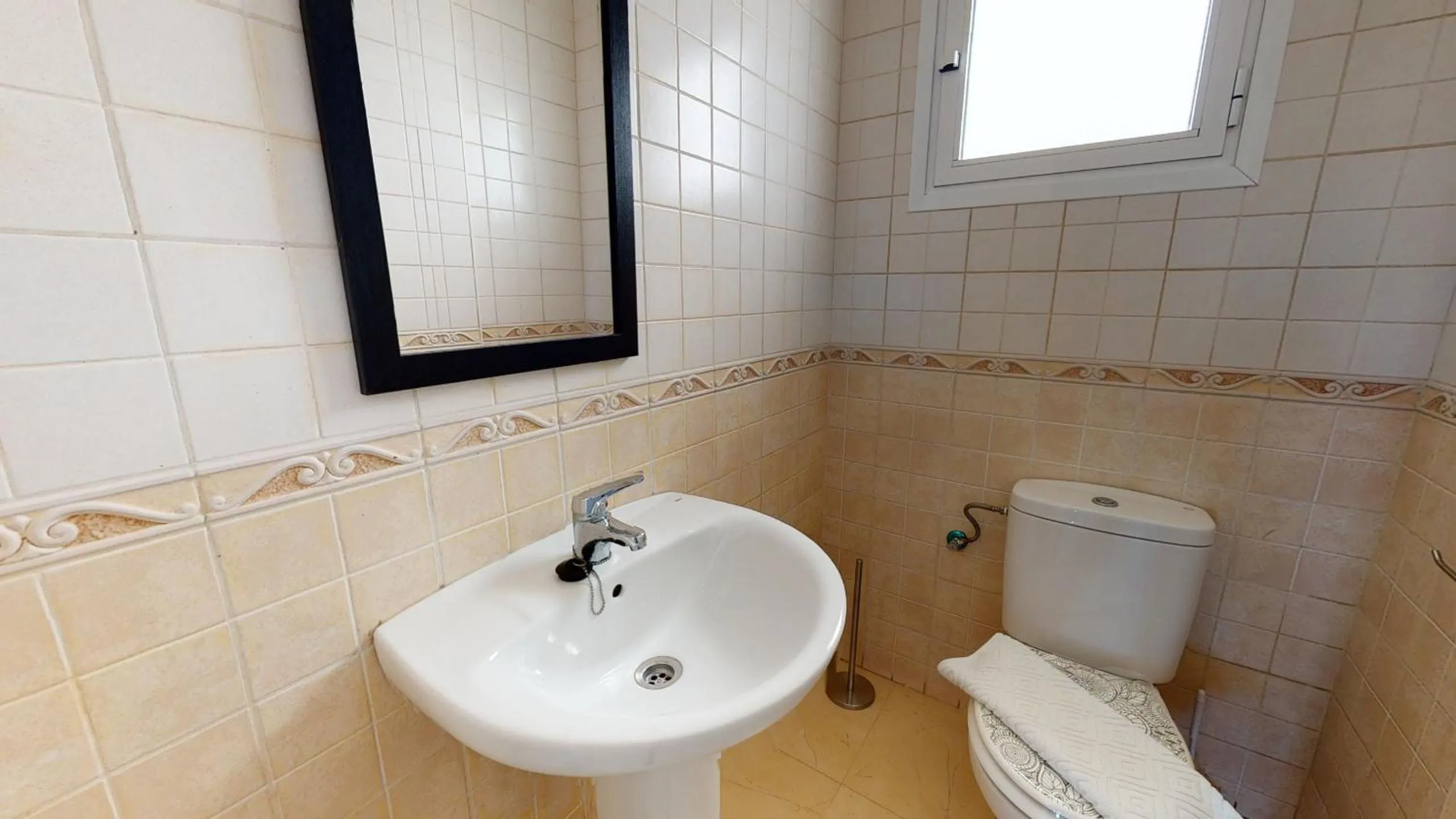 Bathroom in Casa Rosalia - A Murcia Holiday Rentals Property