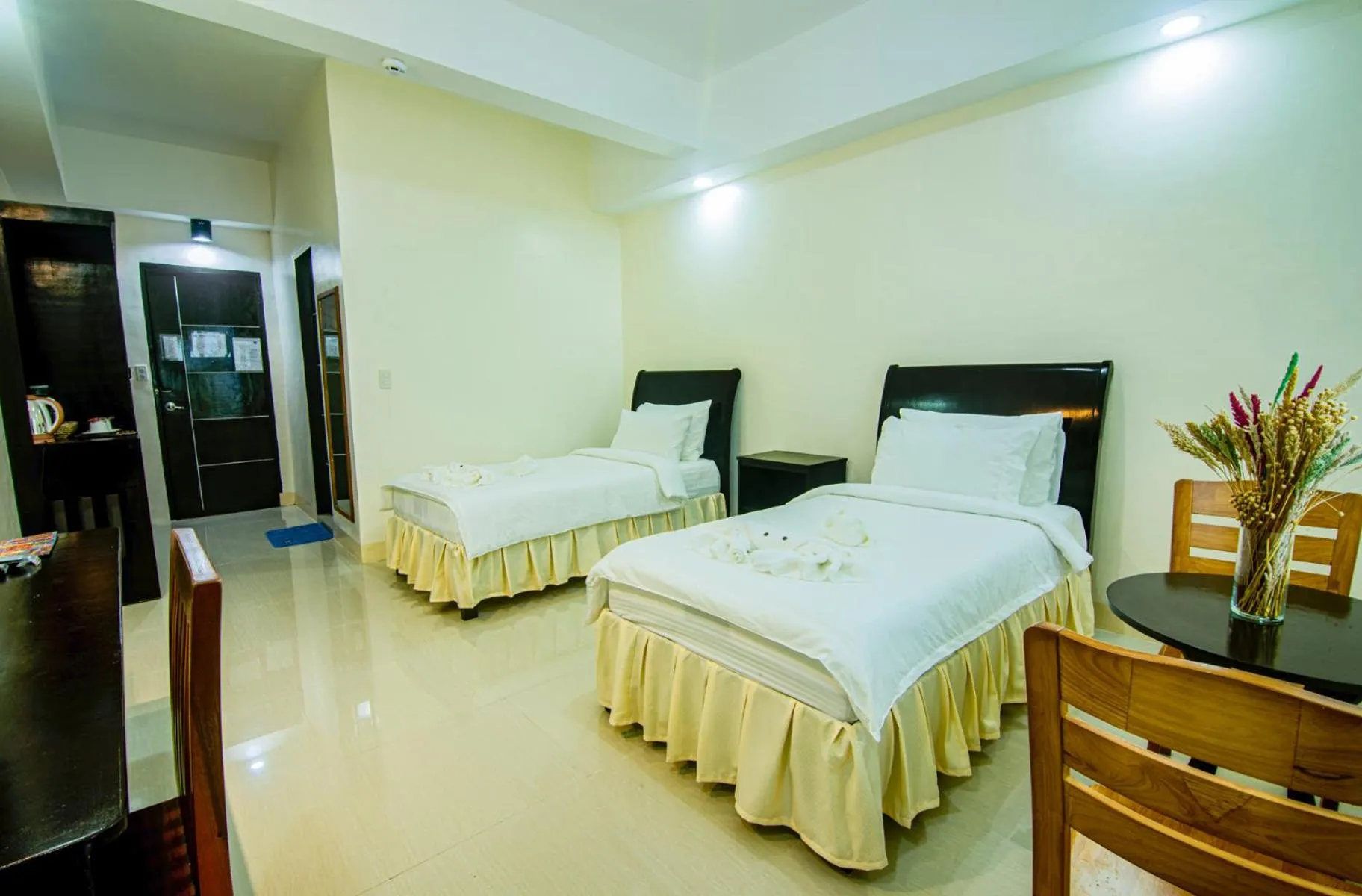 Bed in Boulder-Bay Residences