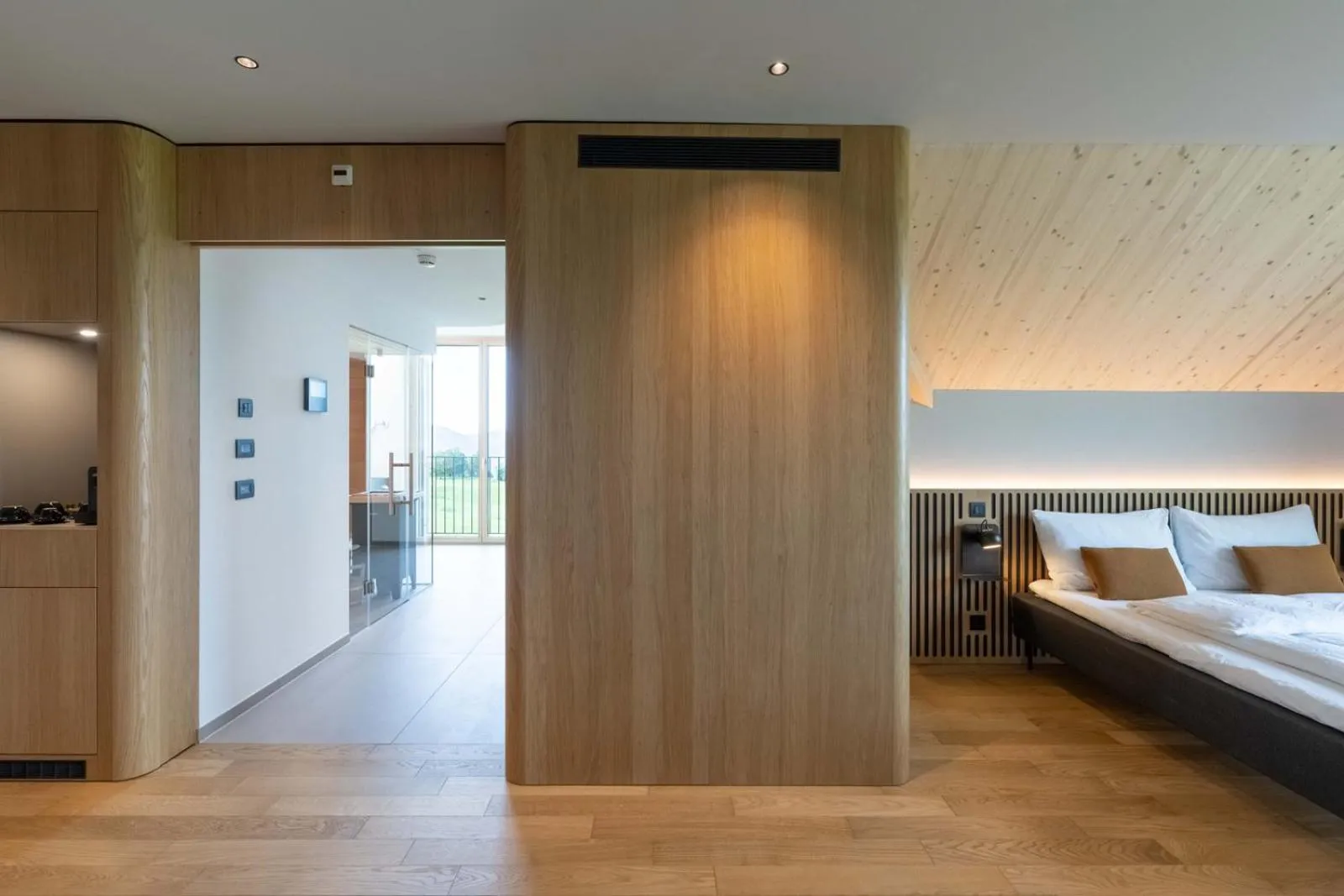 Photo of the whole room, Bed in Stoos Lodge