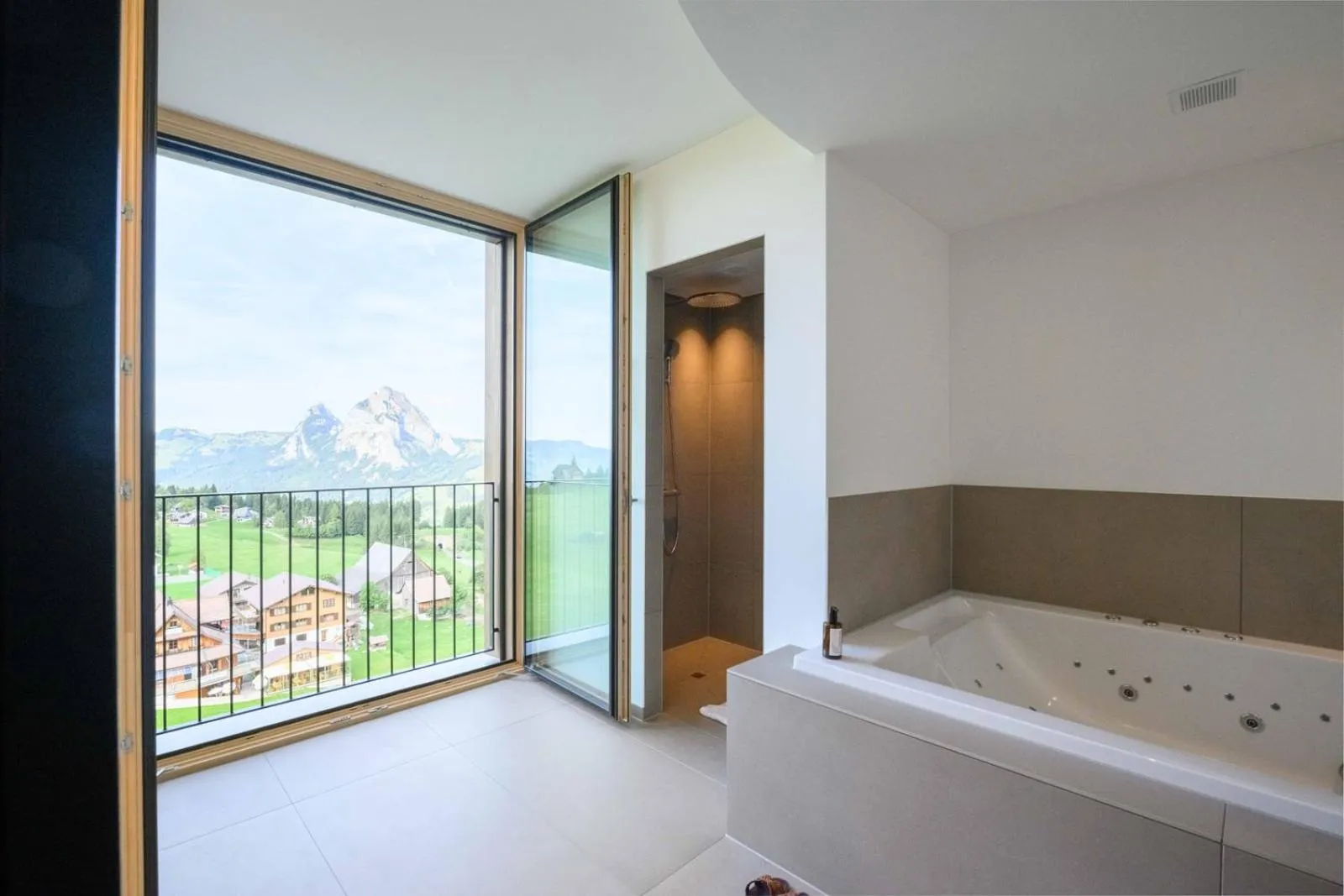 Natural landscape, Bed in Stoos Lodge