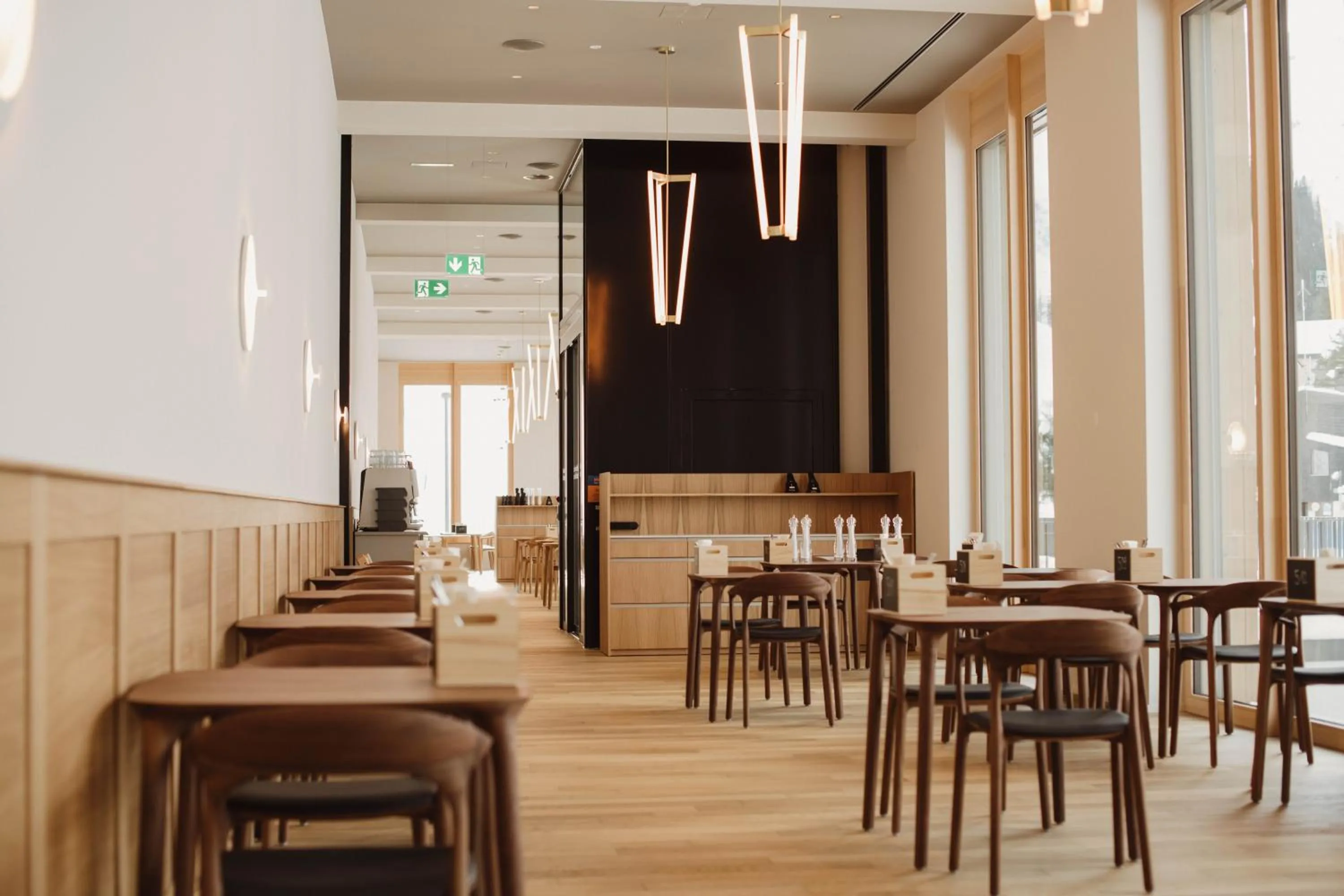 Restaurant/places to eat in Stoos Lodge