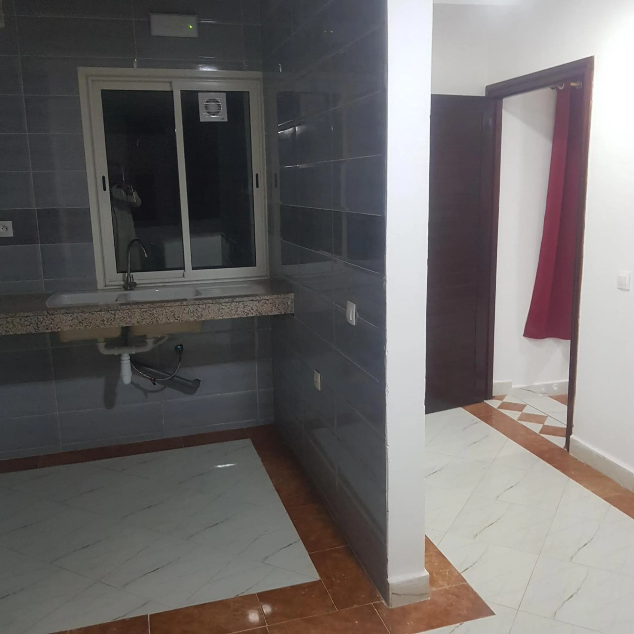 Shower in Hotel camping amtoudi