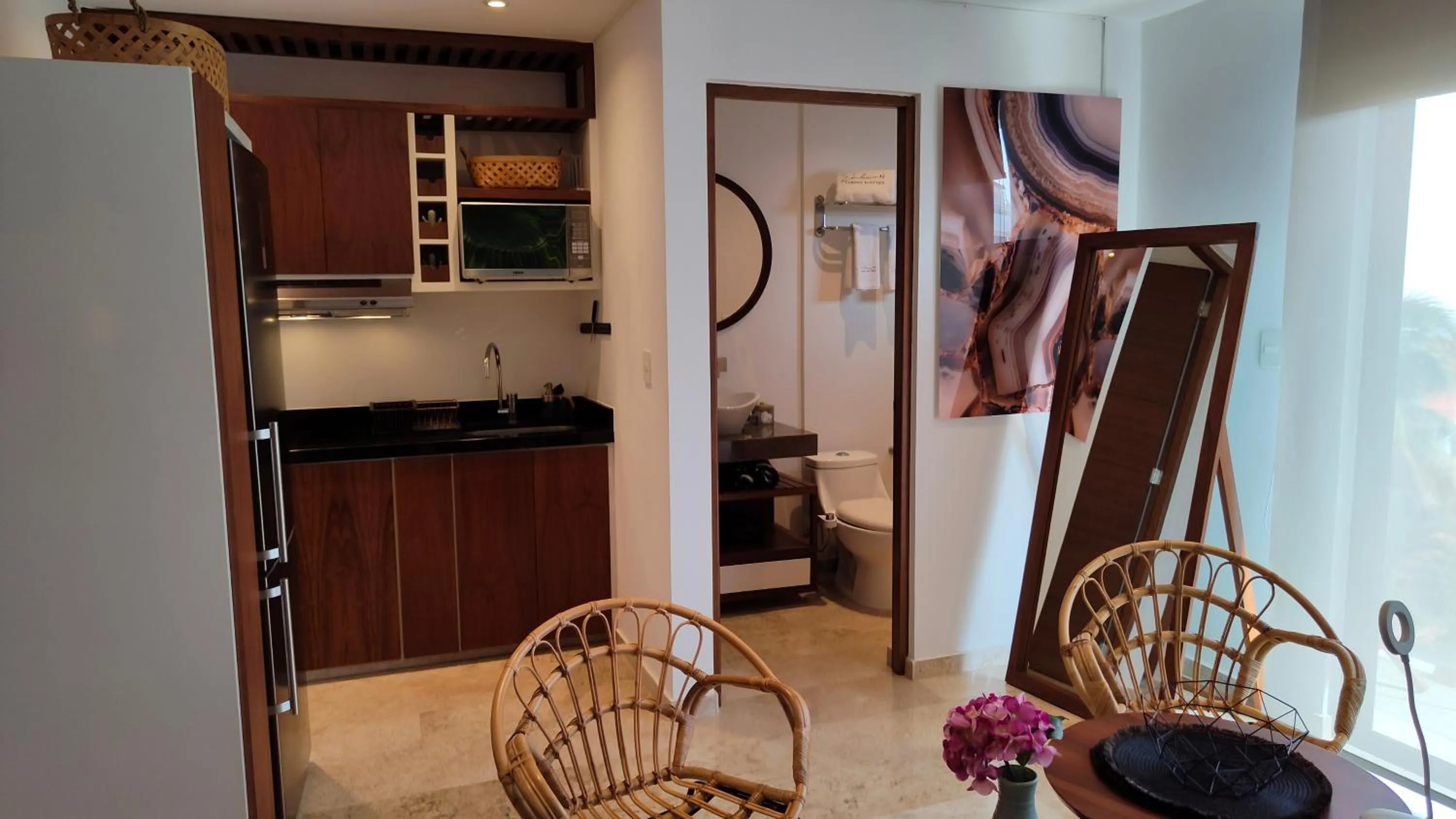 Kitchen or kitchenette in Emiliano 42 Condos Boutique