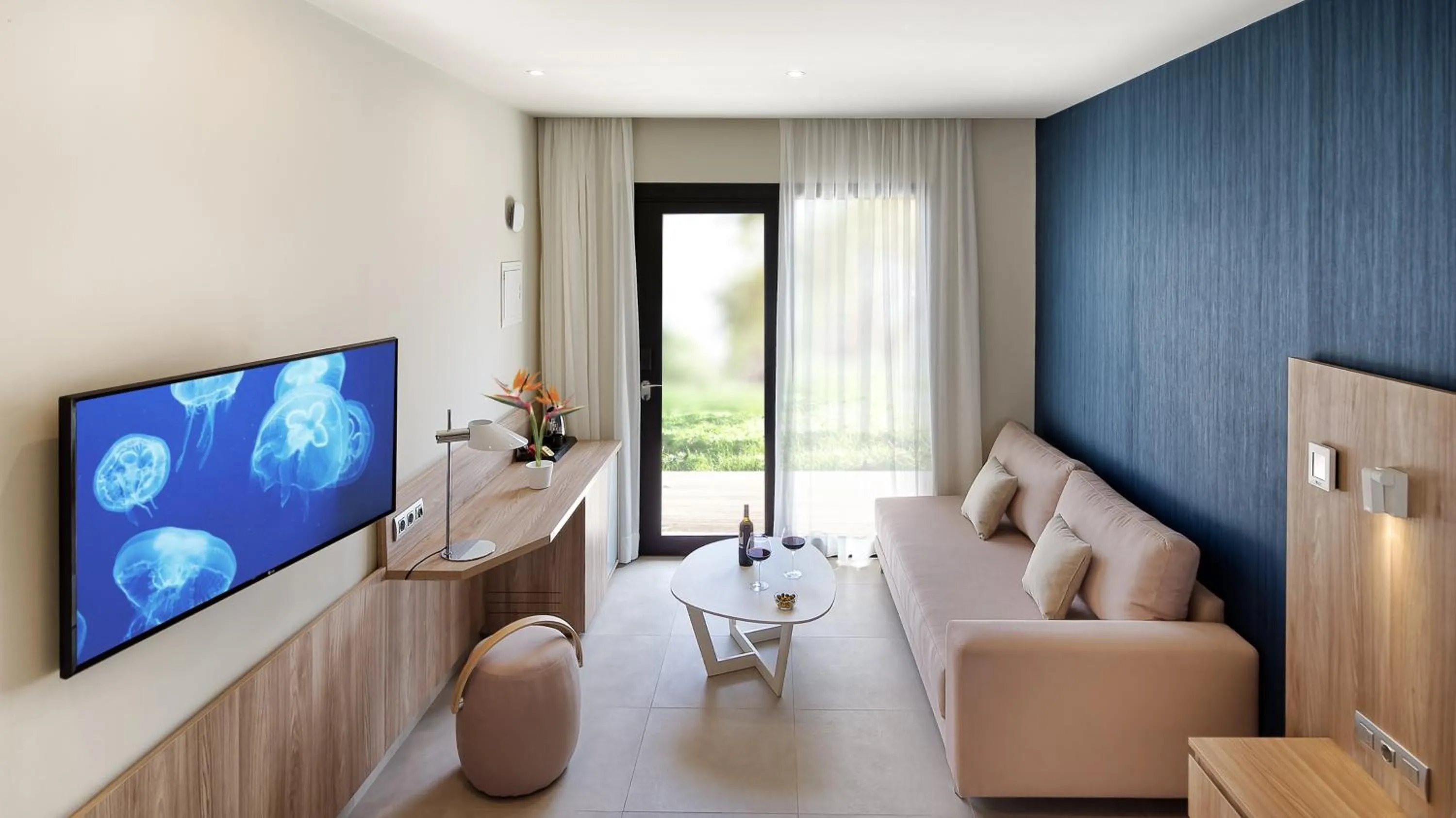 TV and multimedia in Club Maspalomas Suites & Spa - Adults Only